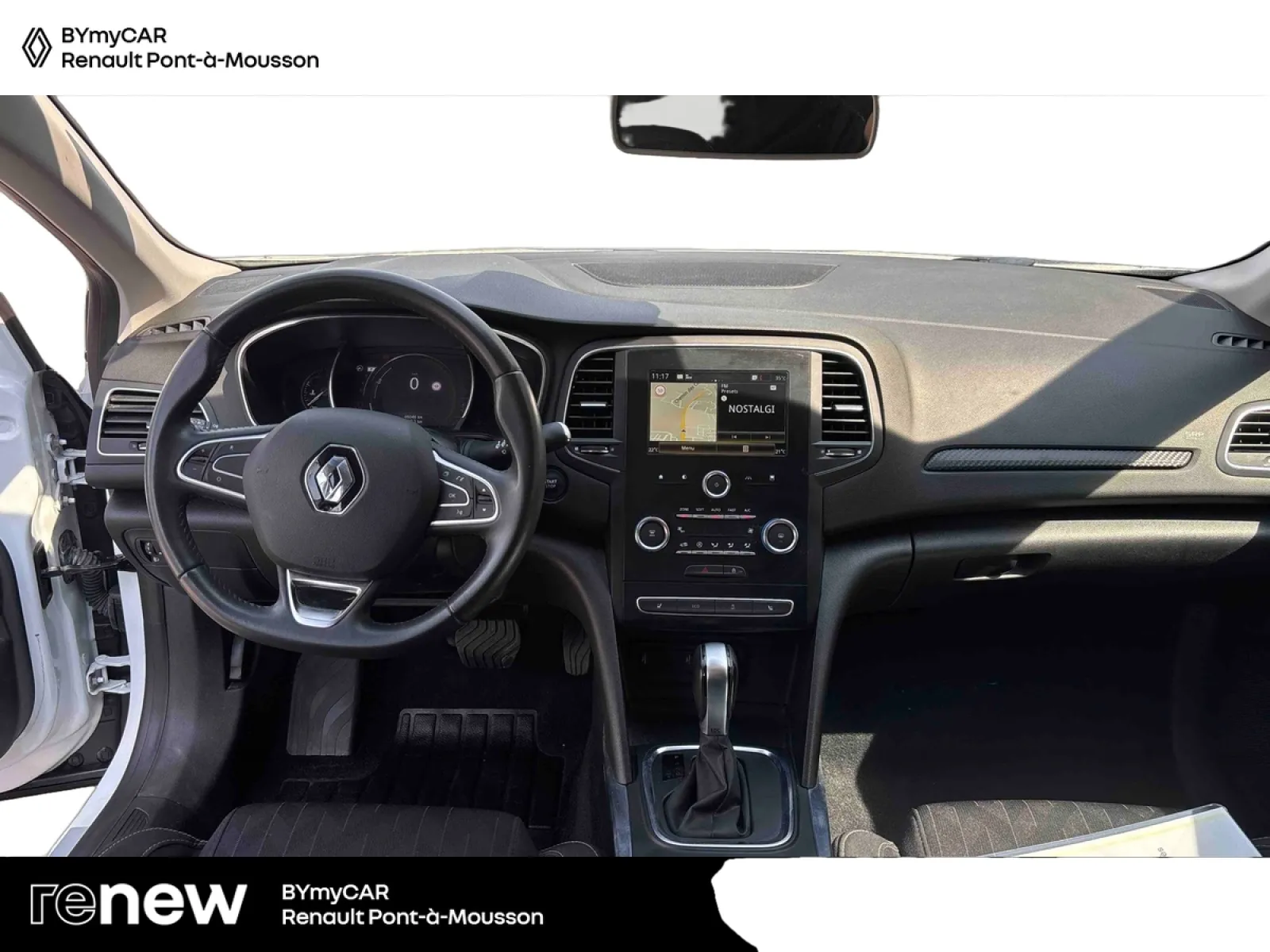Acheter une renault Mégane IV Berline TCe 140 Energy EDC d’occasion avec 46029km disponible immédiatement - photo 9
