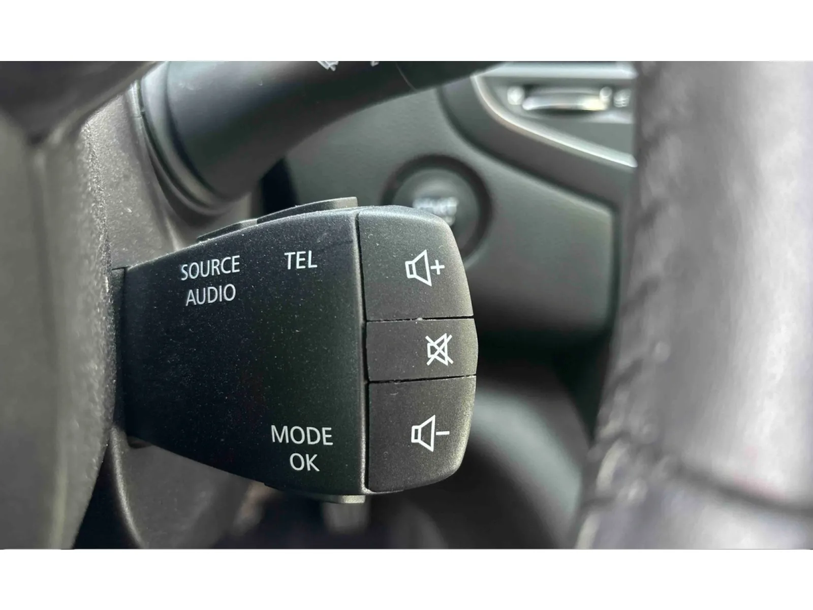 Acheter une renault Mégane IV Berline TCe 140 Energy EDC d’occasion avec 46029km disponible immédiatement - photo 19