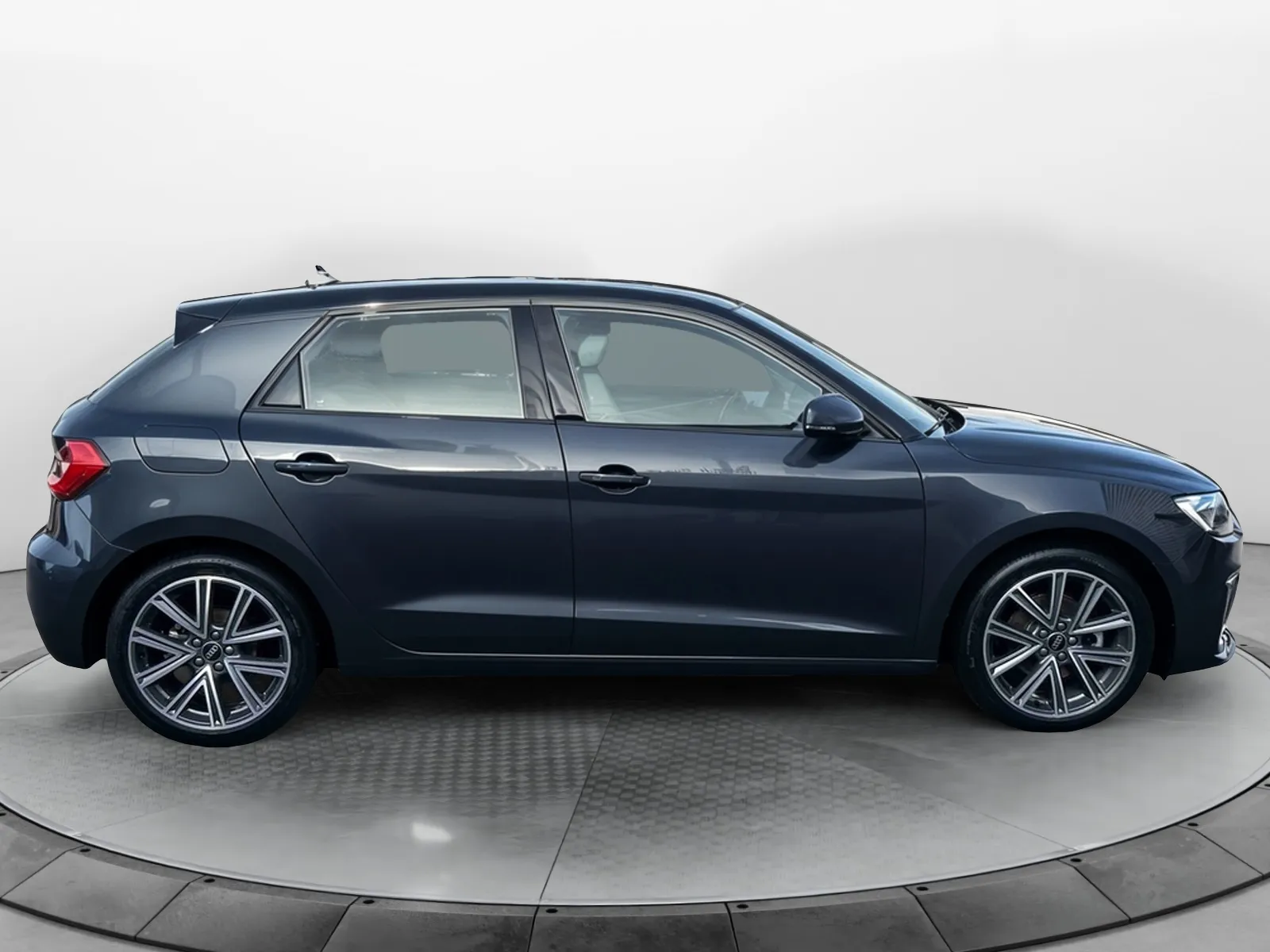 Acheter une audi A1 Sportback 30 TFSI 116 ch S tronic 7 d’occasion avec 15000km disponible immédiatement - photo 6