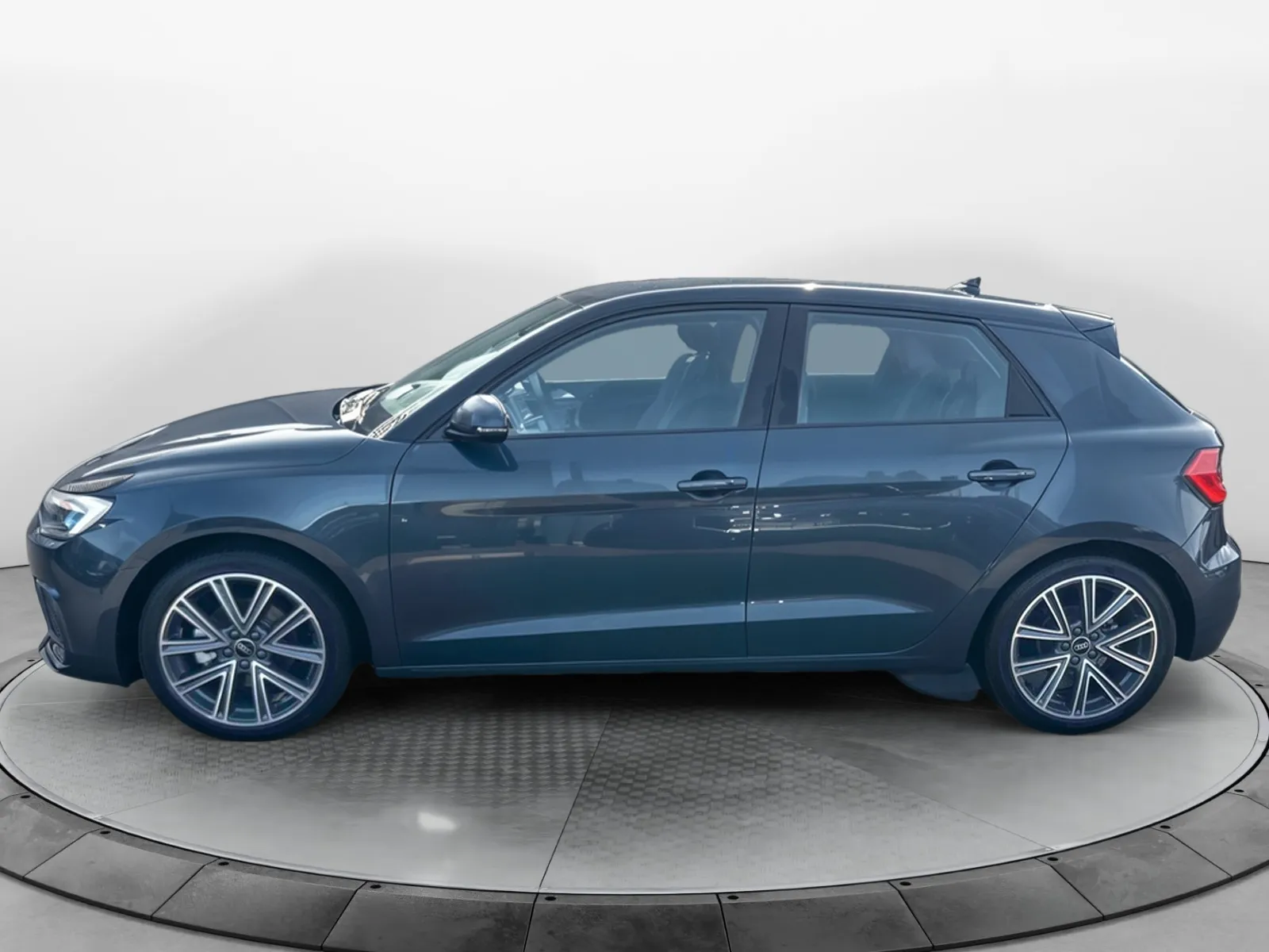 Acheter une audi A1 Sportback 30 TFSI 116 ch S tronic 7 d’occasion avec 15000km disponible immédiatement - photo 2
