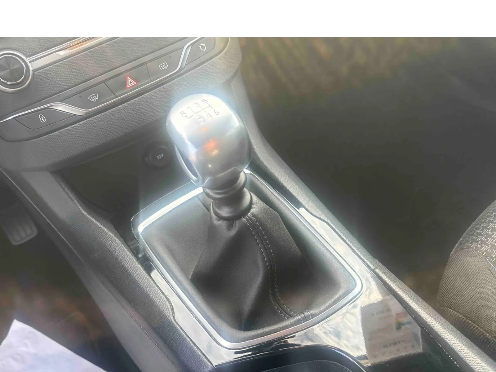 Acheter une peugeot 308 SW PureTech 110ch S&S BVM6 d’occasion avec 64850km disponible immédiatement - photo 19