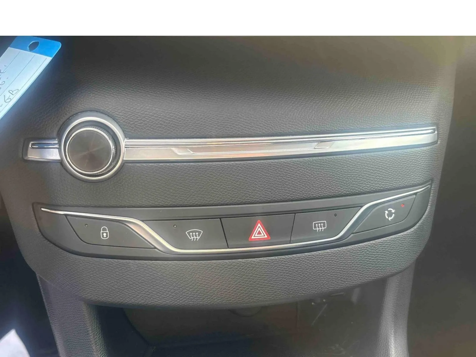 Acheter une peugeot 308 SW PureTech 110ch S&S BVM6 d’occasion avec 64850km disponible immédiatement - photo 22