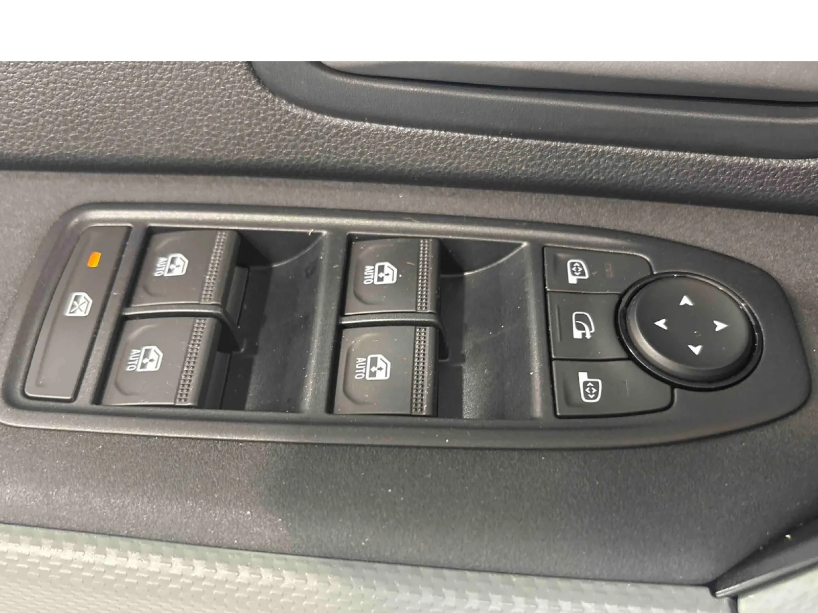 Acheter une dacia Bigster Hybrid 155 d’occasion avec 7825km disponible immédiatement - photo 12