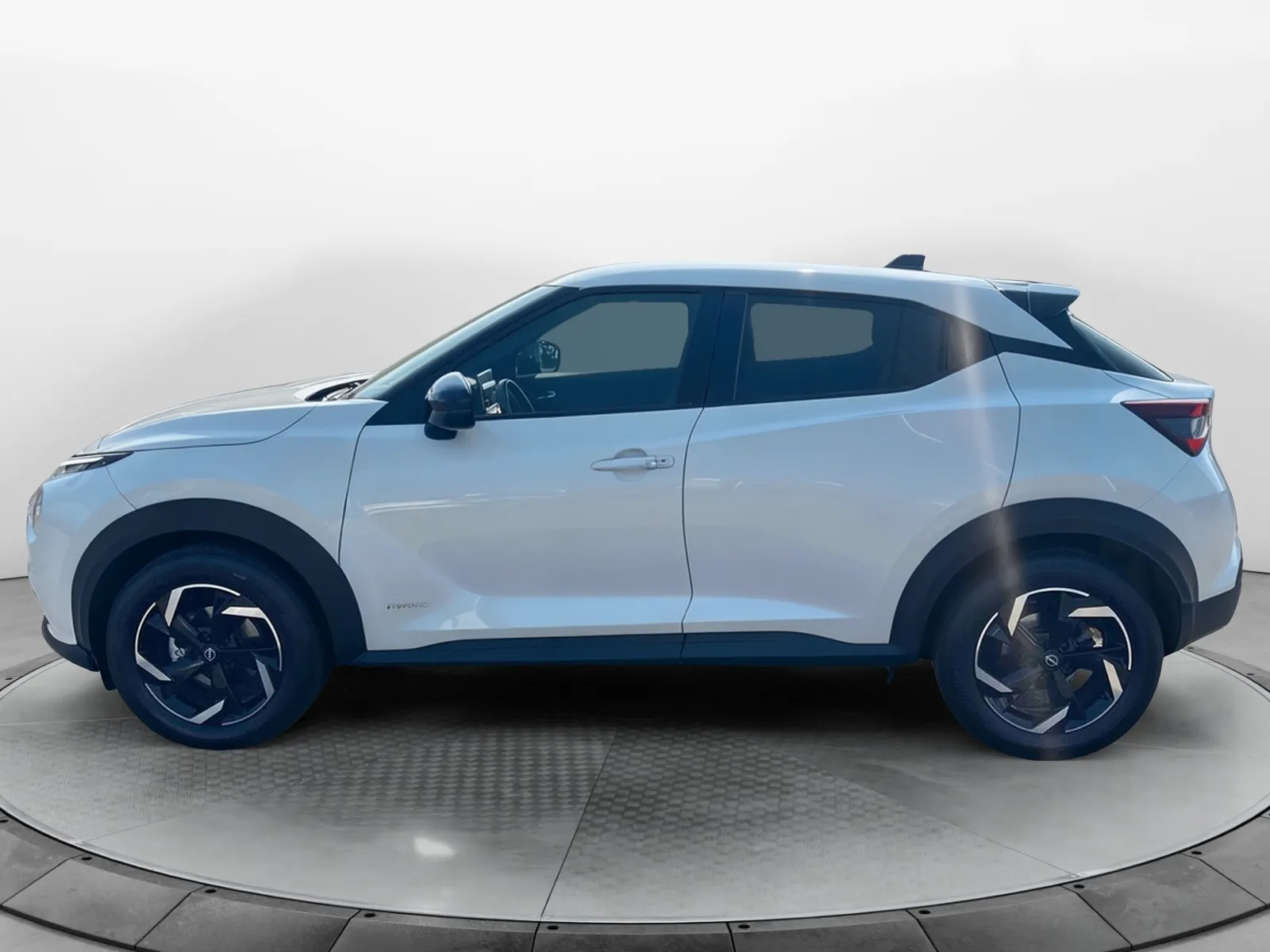 Acheter une nissan Juke HYBRID 143 d’occasion avec 32696km disponible immédiatement - photo 2