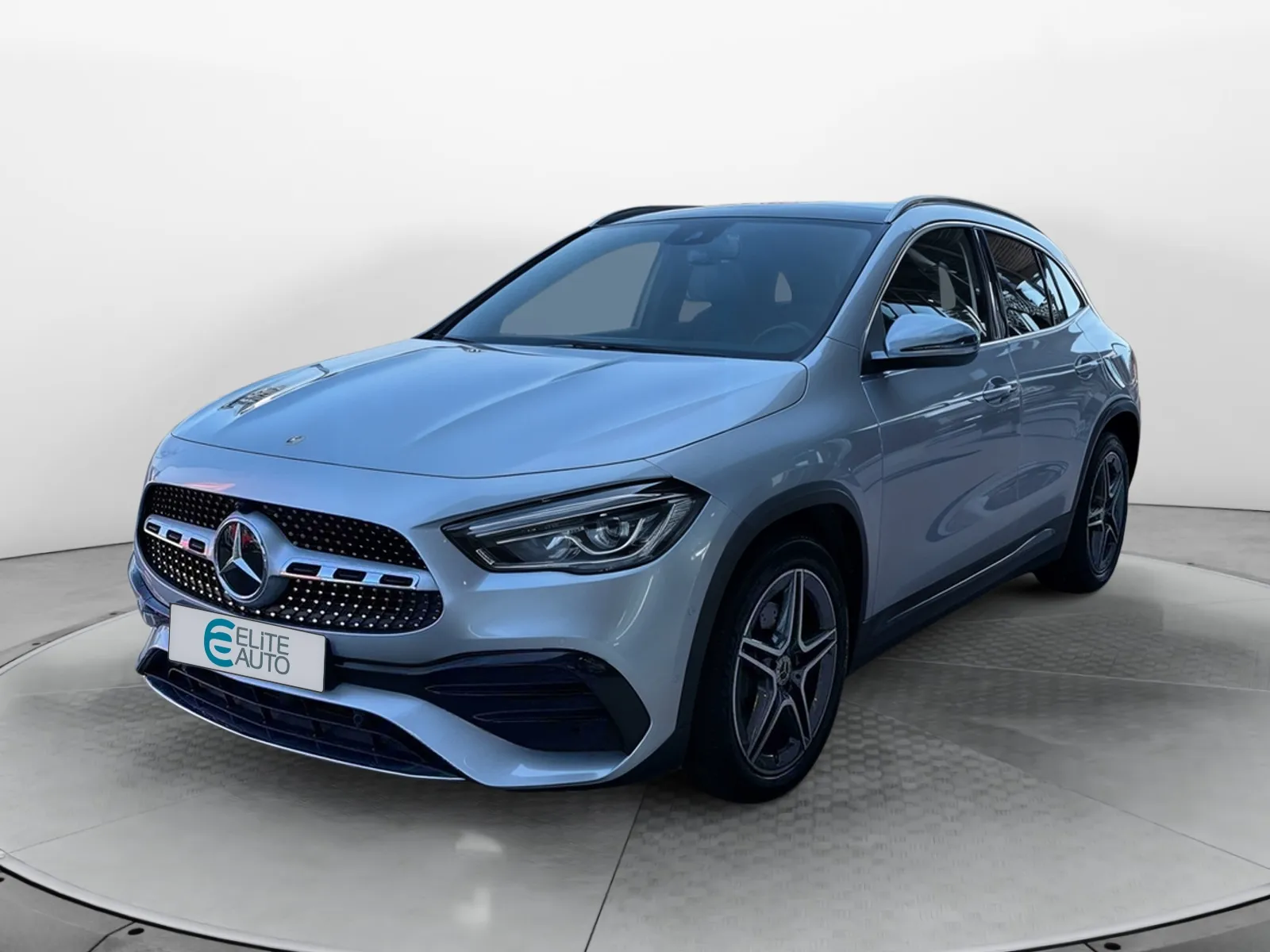 Acheter une mercedes GLA 220 d 8G-DCT 4Matic d’occasion avec 95680km disponible immédiatement - photo 1