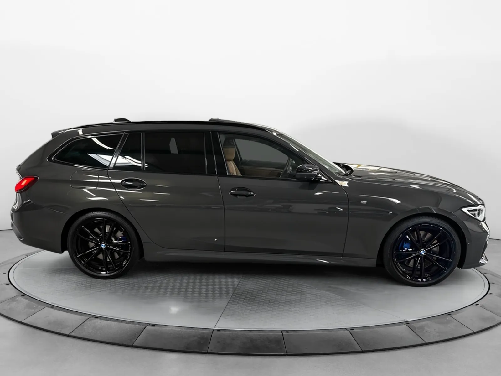 Acheter une bmw Touring 320d 190 ch BVA8 d’occasion avec 96802km disponible immédiatement - photo 6
