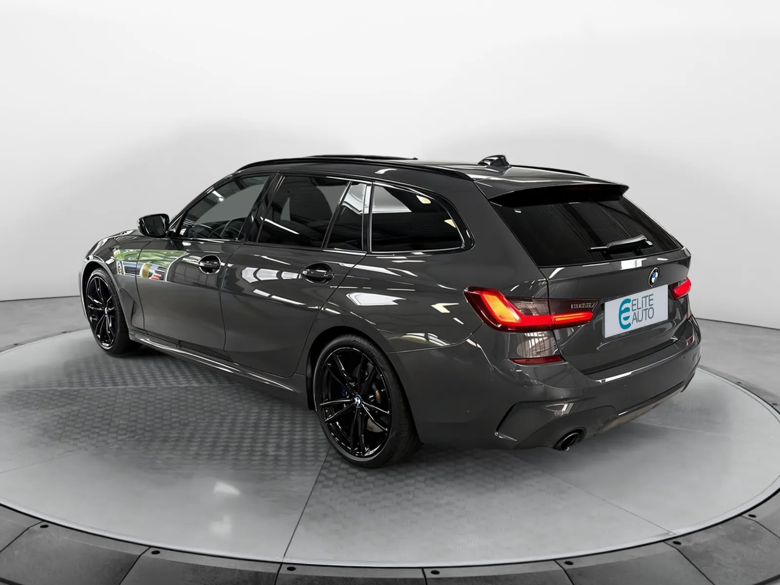 Acheter une bmw Touring 320d 190 ch BVA8 d’occasion avec 96802km disponible immédiatement - photo 3