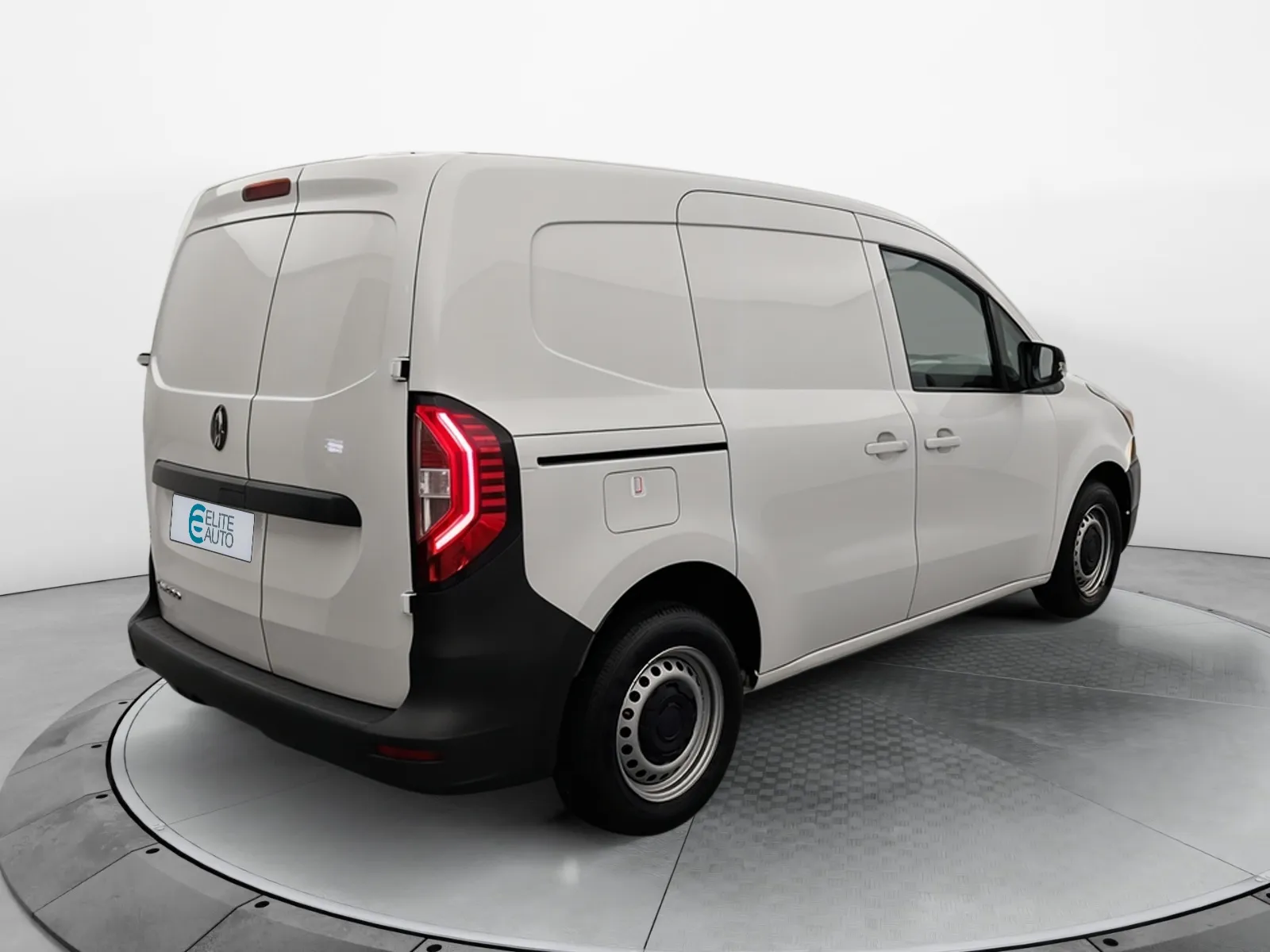 Acheter une renault KANGOO VAN FG TOLE BLUE DCI 95 L1 GSR2 d’occasion avec 37548km disponible immédiatement - photo 5