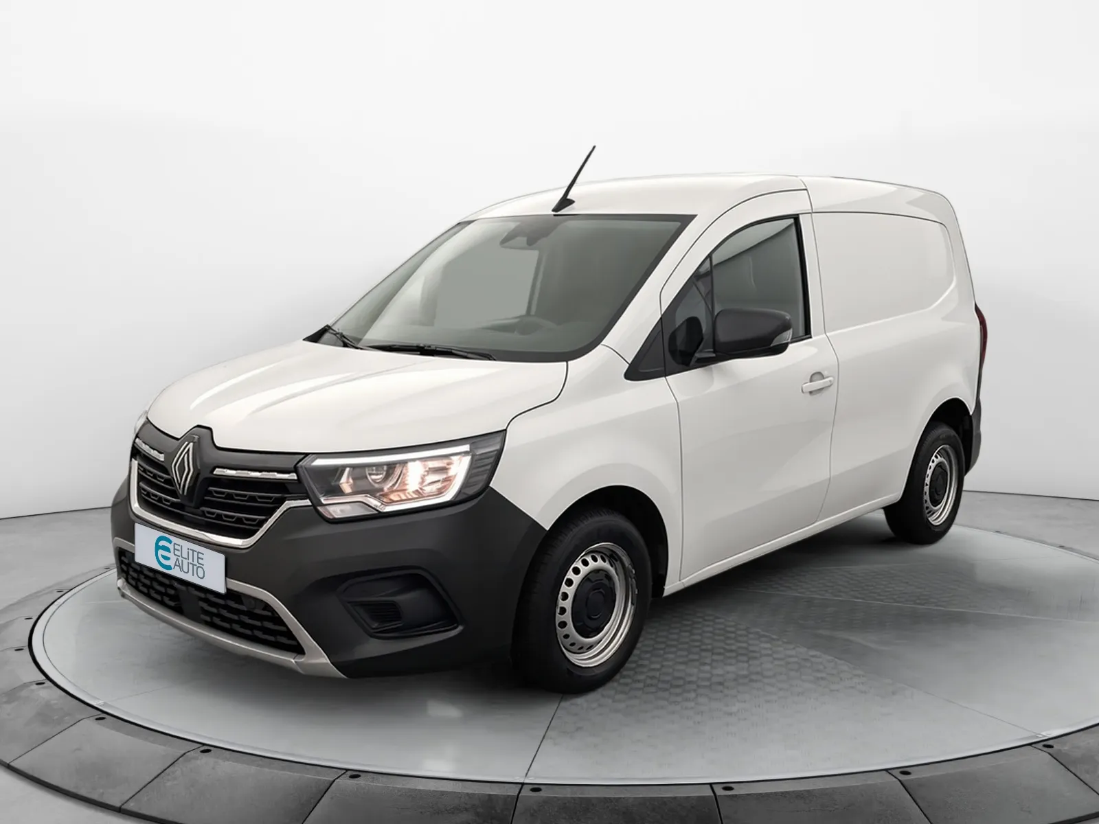 Acheter une renault KANGOO VAN FG TOLE BLUE DCI 95 L1 GSR2 d’occasion avec 37548km disponible immédiatement - photo 1