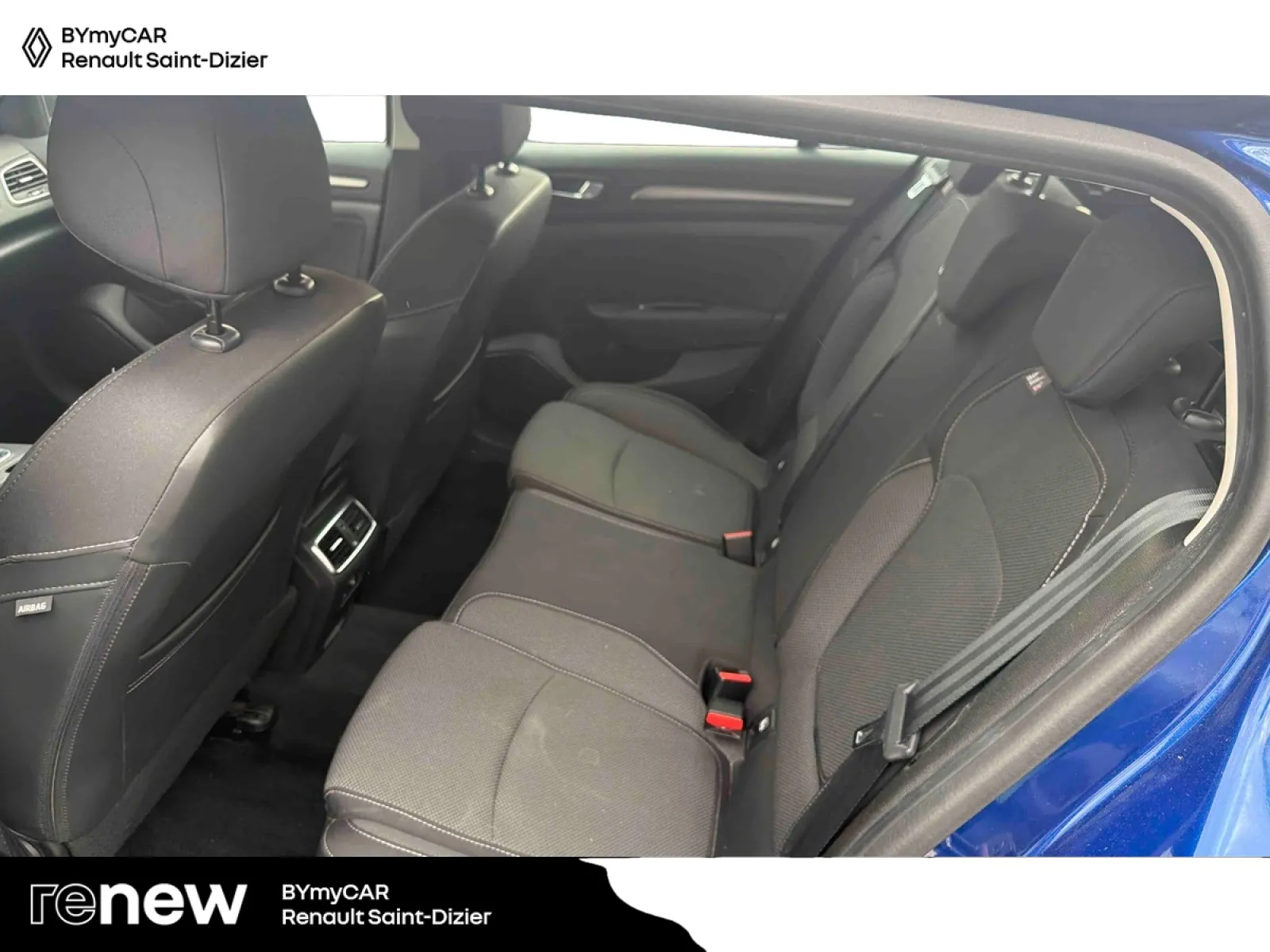Acheter une renault Megane IV Estate Blue dCi 115 EDC d’occasion avec 72476km disponible immédiatement - photo 12