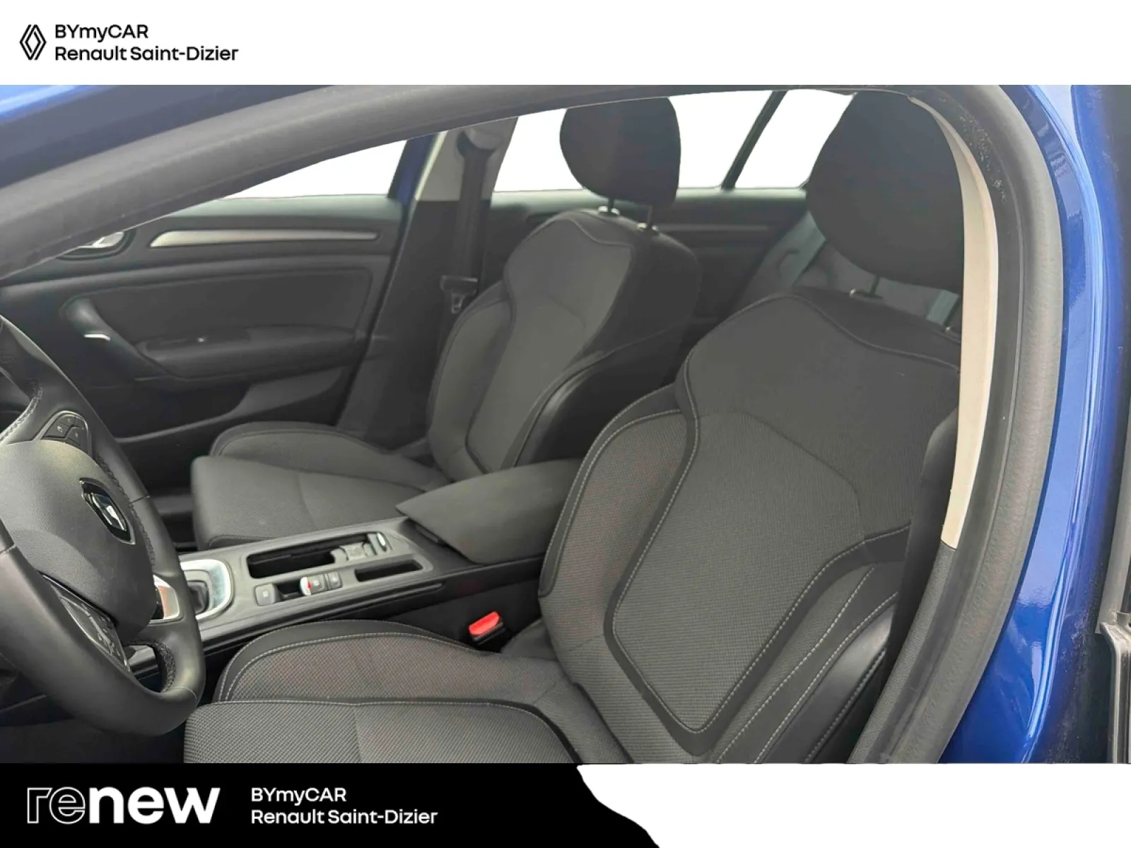 Acheter une renault Megane IV Estate Blue dCi 115 EDC d’occasion avec 72476km disponible immédiatement - photo 11