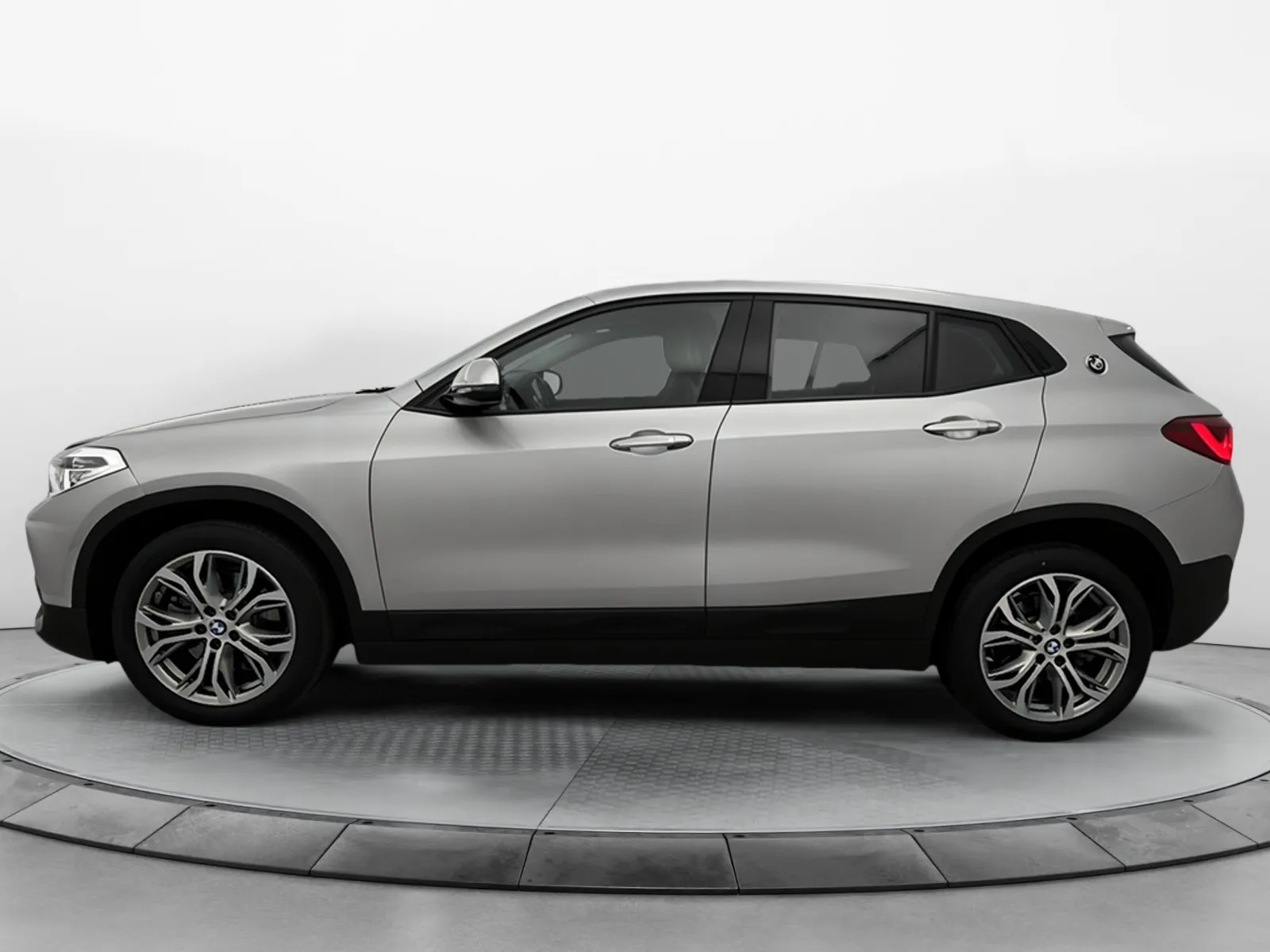 Acheter une bmw X2 sDrive 20i 178 ch DKG7 d’occasion avec 68250km disponible immédiatement - photo 2