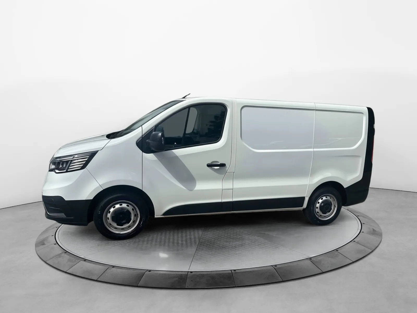 Acheter une renault TRAFIC FG BLUE DCI 130 L1H1 3T GSR2 d’occasion avec 30541km disponible immédiatement - photo 2