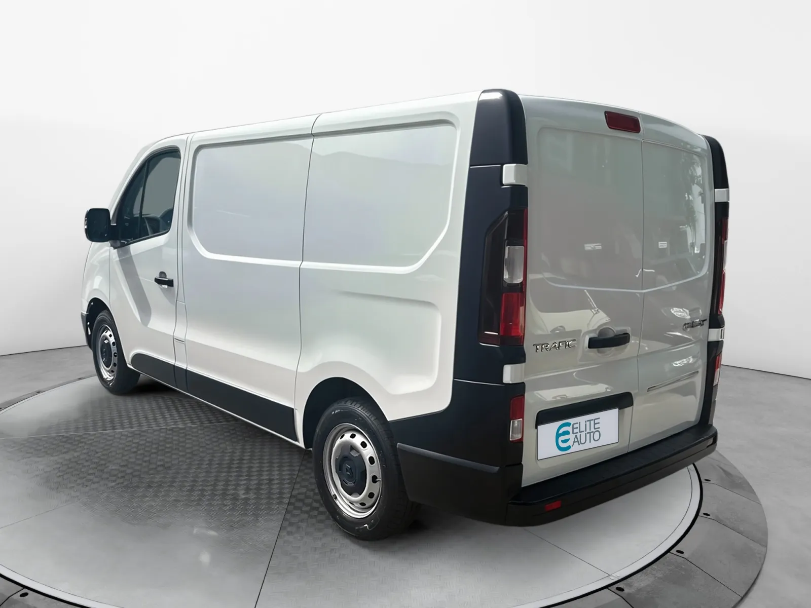 Acheter une renault TRAFIC FG BLUE DCI 130 L1H1 3T GSR2 d’occasion avec 30541km disponible immédiatement - photo 3