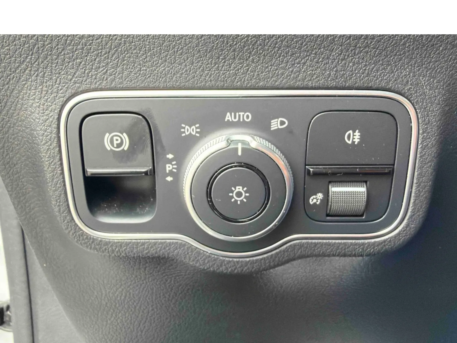 Acheter une mercedes GLA 200 d 8G-DCT d’occasion avec 62285km disponible immédiatement - photo 20