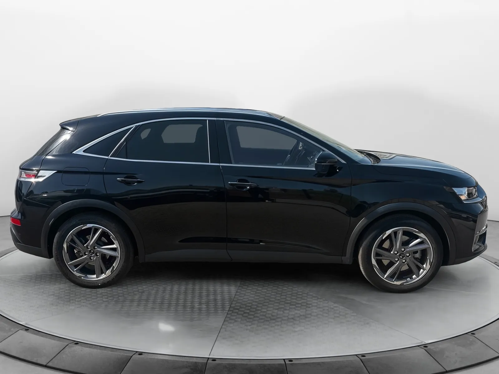 Acheter une ds DS7 Crossback Hybride E-Tense 300 EAT8 4x4 d’occasion avec 79820km disponible immédiatement - photo 6