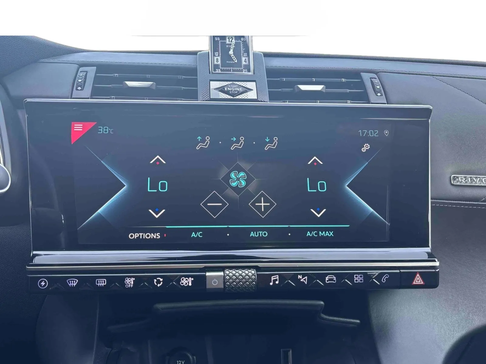 Acheter une ds DS7 Crossback Hybride E-Tense 300 EAT8 4x4 d’occasion avec 79820km disponible immédiatement - photo 21