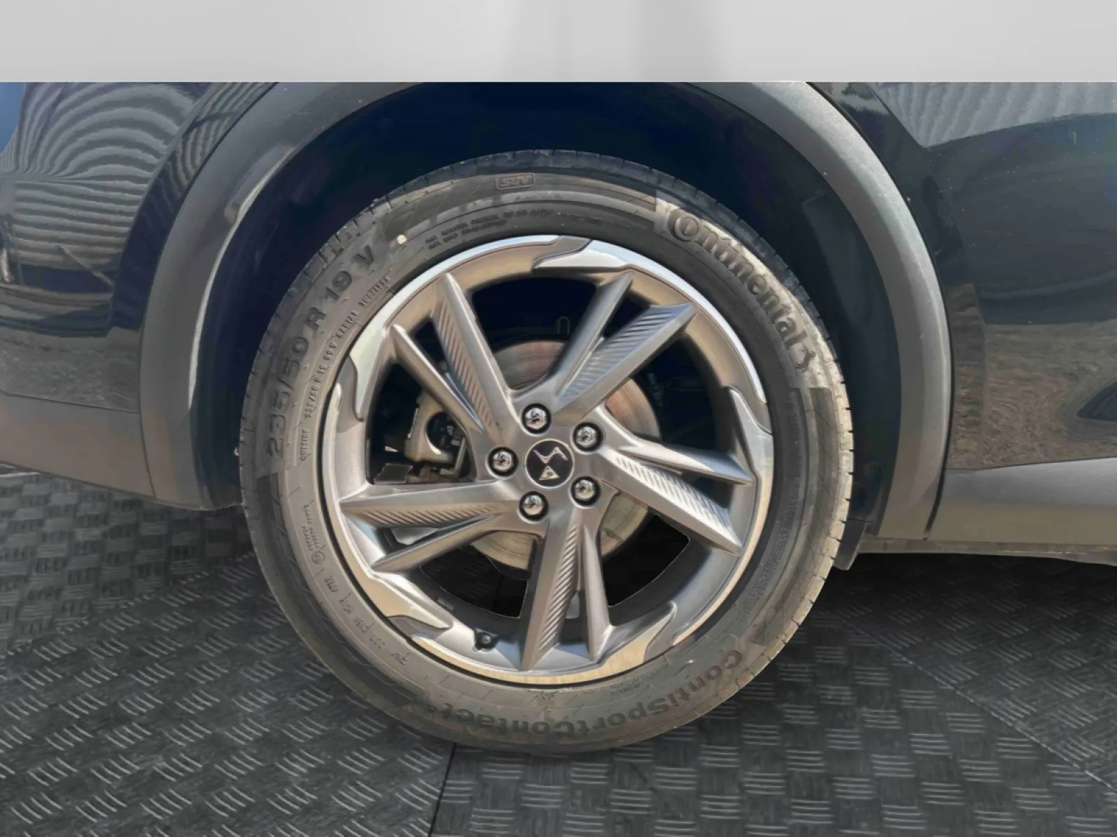 Acheter une ds DS7 Crossback Hybride E-Tense 300 EAT8 4x4 d’occasion avec 79820km disponible immédiatement - photo 19