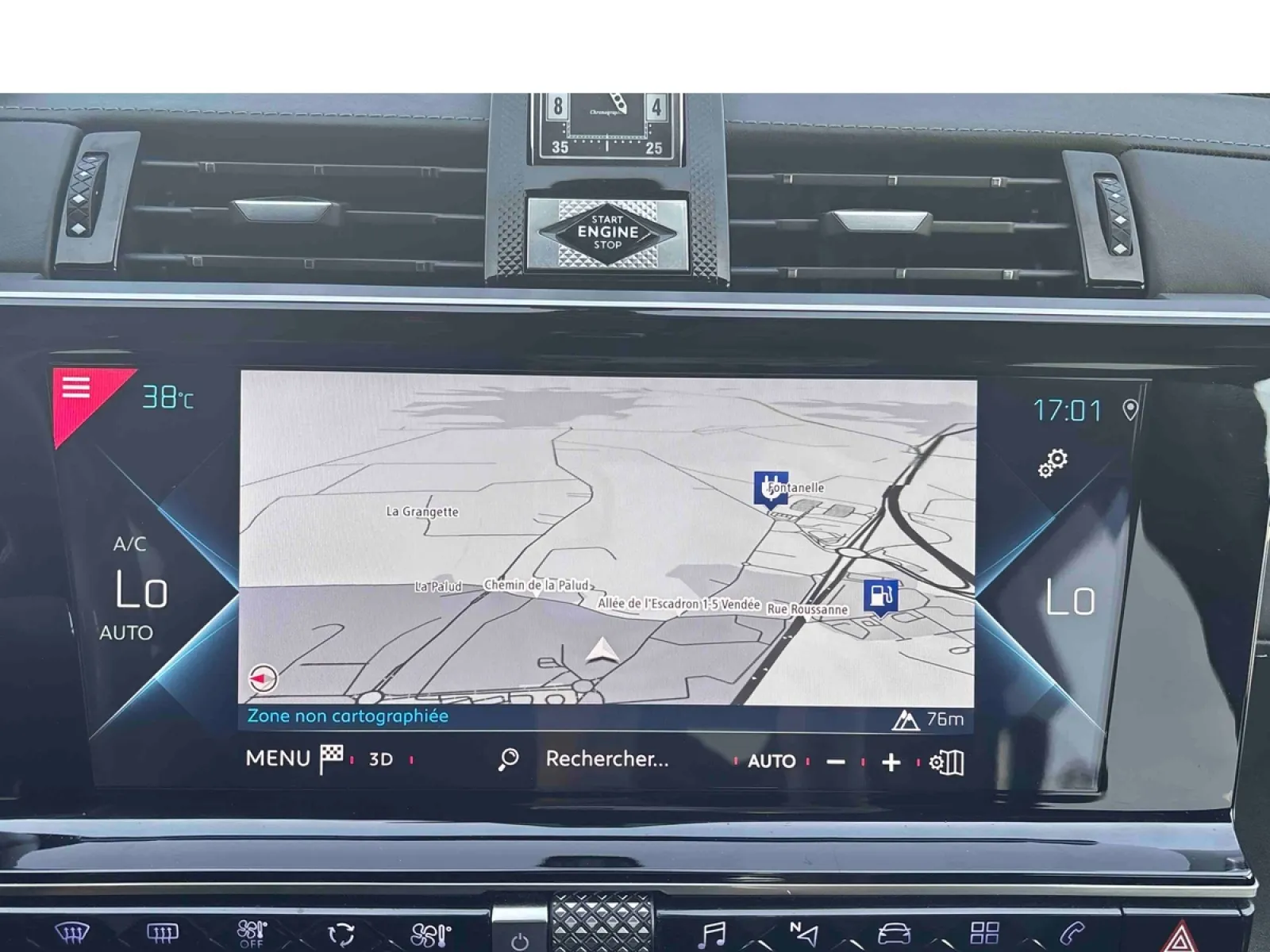 Acheter une ds DS7 Crossback Hybride E-Tense 300 EAT8 4x4 d’occasion avec 79820km disponible immédiatement - photo 13