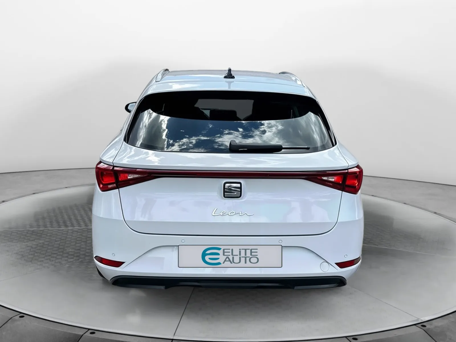 Acheter une seat Leon Sportstourer 2.0 TDI 150 DSG7 d’occasion avec 95813km disponible immédiatement - photo 4