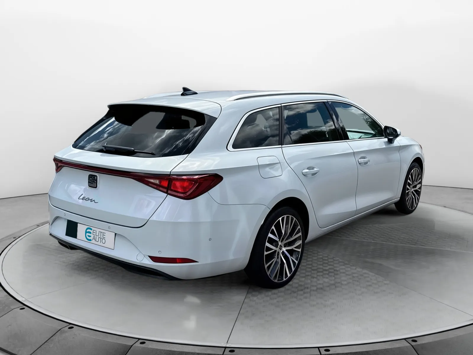 Acheter une seat Leon Sportstourer 2.0 TDI 150 DSG7 d’occasion avec 95813km disponible immédiatement - photo 5