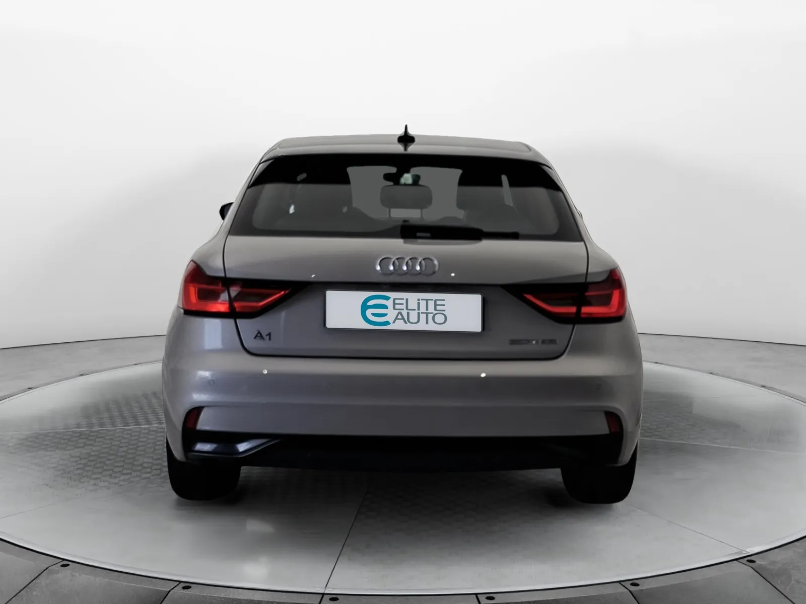 Acheter une audi A1 Sportback 30 TFSI 116 ch S tronic 7 d’occasion avec 15217km disponible immédiatement - photo 4