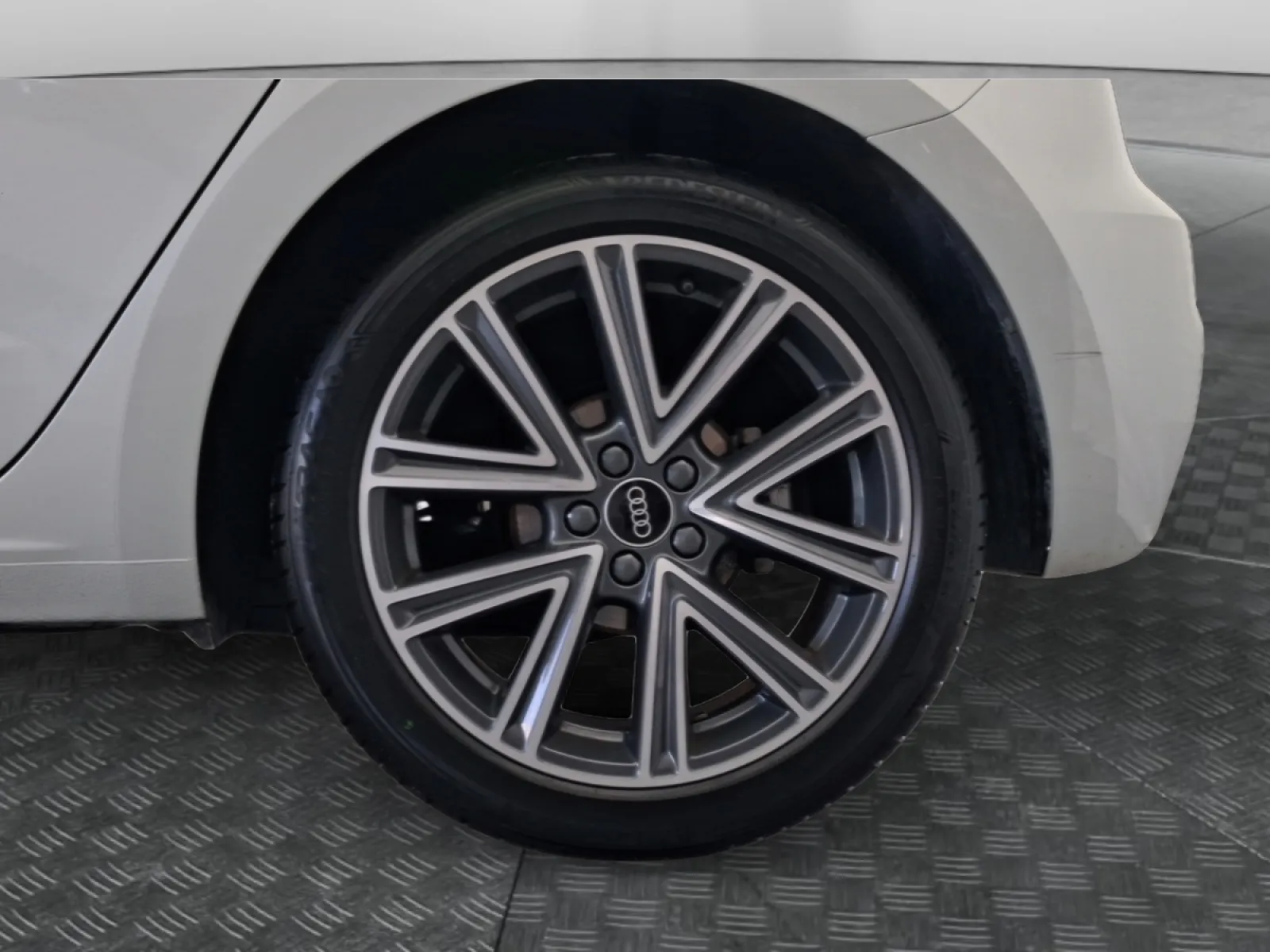 Acheter une audi A1 Sportback 30 TFSI 116 ch S tronic 7 d’occasion avec 15217km disponible immédiatement - photo 18