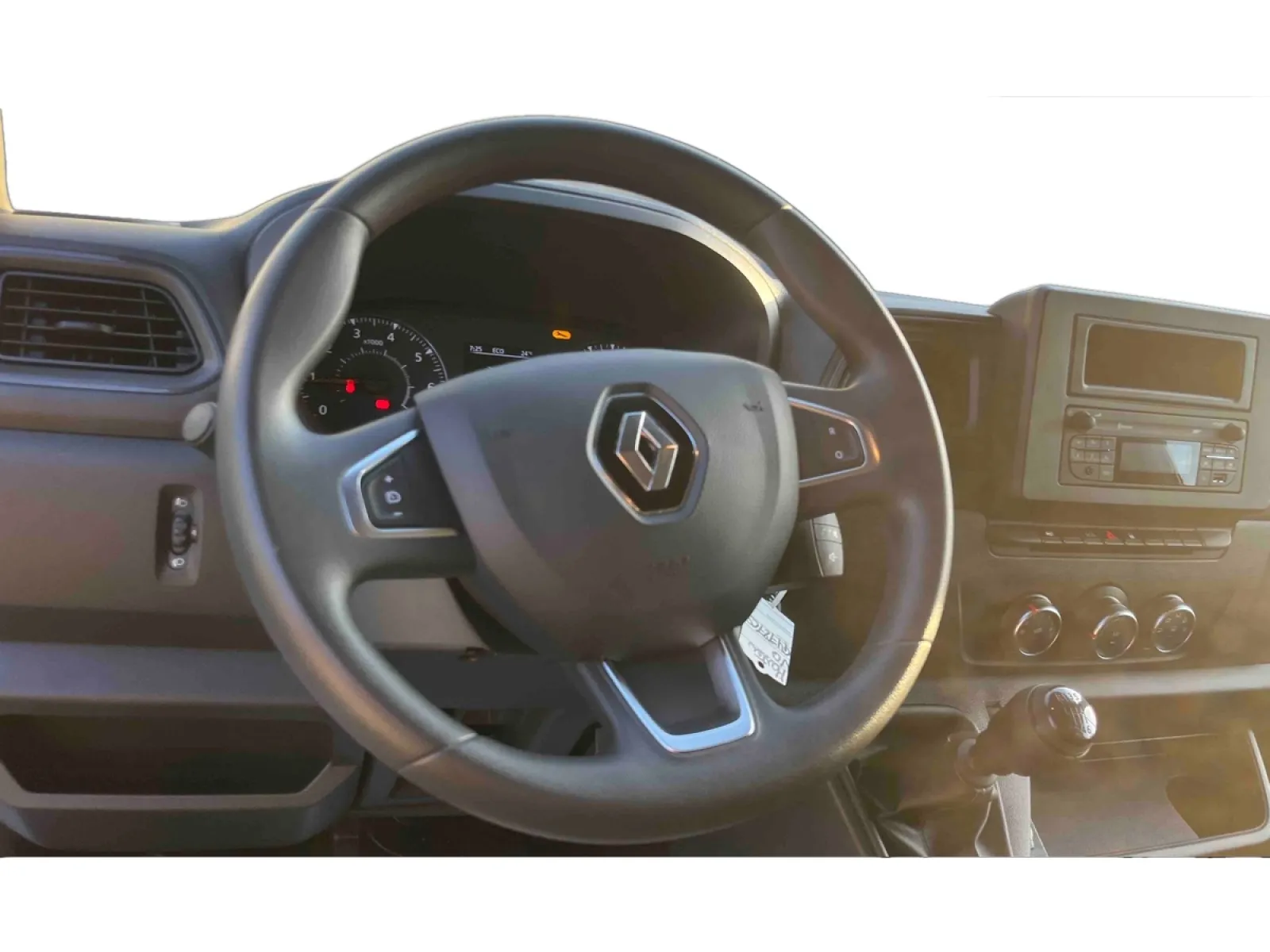 Acheter une renault MASTER FGN TRAC F3500 L3H3 BLUE DCI 135 d’occasion avec 24924km disponible immédiatement - photo 10