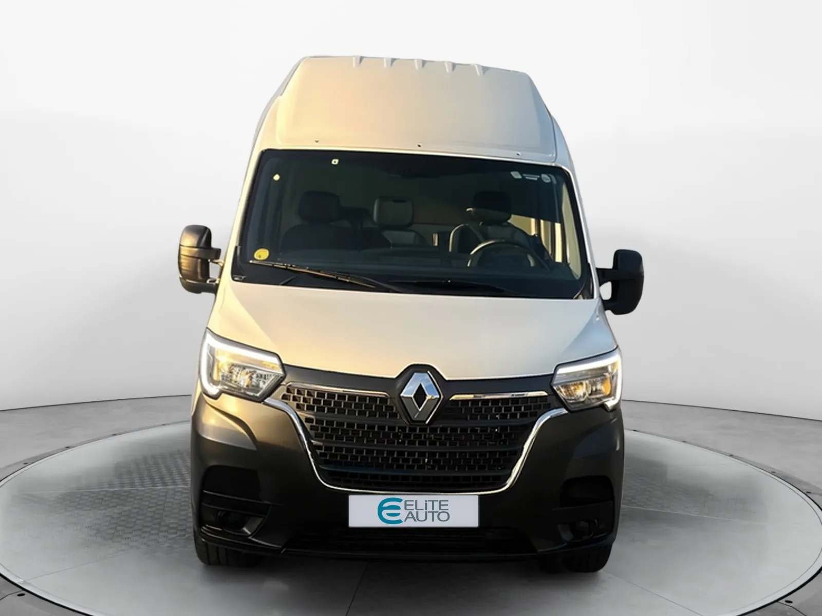Acheter une renault MASTER FGN TRAC F3500 L3H3 BLUE DCI 135 d’occasion avec 24924km disponible immédiatement - photo 8