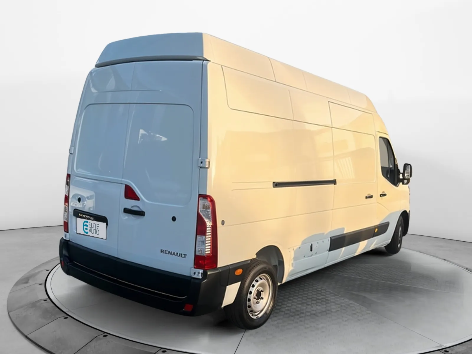 Acheter une renault MASTER FGN TRAC F3500 L3H3 BLUE DCI 135 d’occasion avec 24924km disponible immédiatement - photo 5