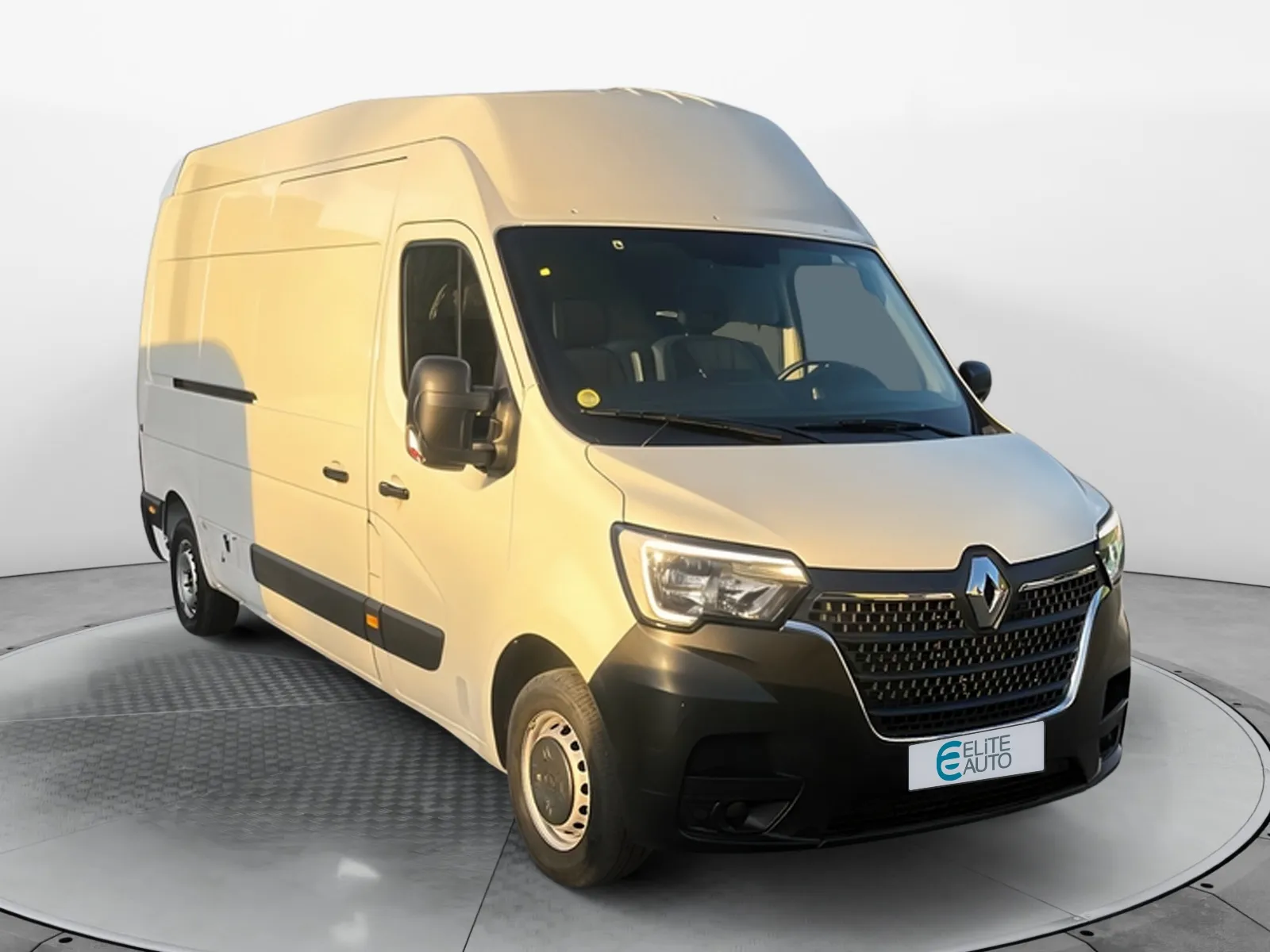 Acheter une renault MASTER FGN TRAC F3500 L3H3 BLUE DCI 135 d’occasion avec 24924km disponible immédiatement - photo 7