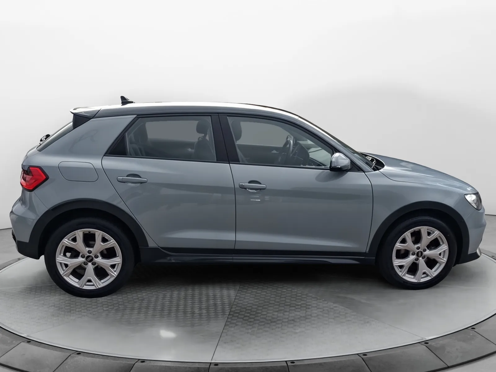 Acheter une audi A1 Citycarver 30 TFSI 110 ch S tronic 7 d’occasion avec 67046km disponible immédiatement - photo 6