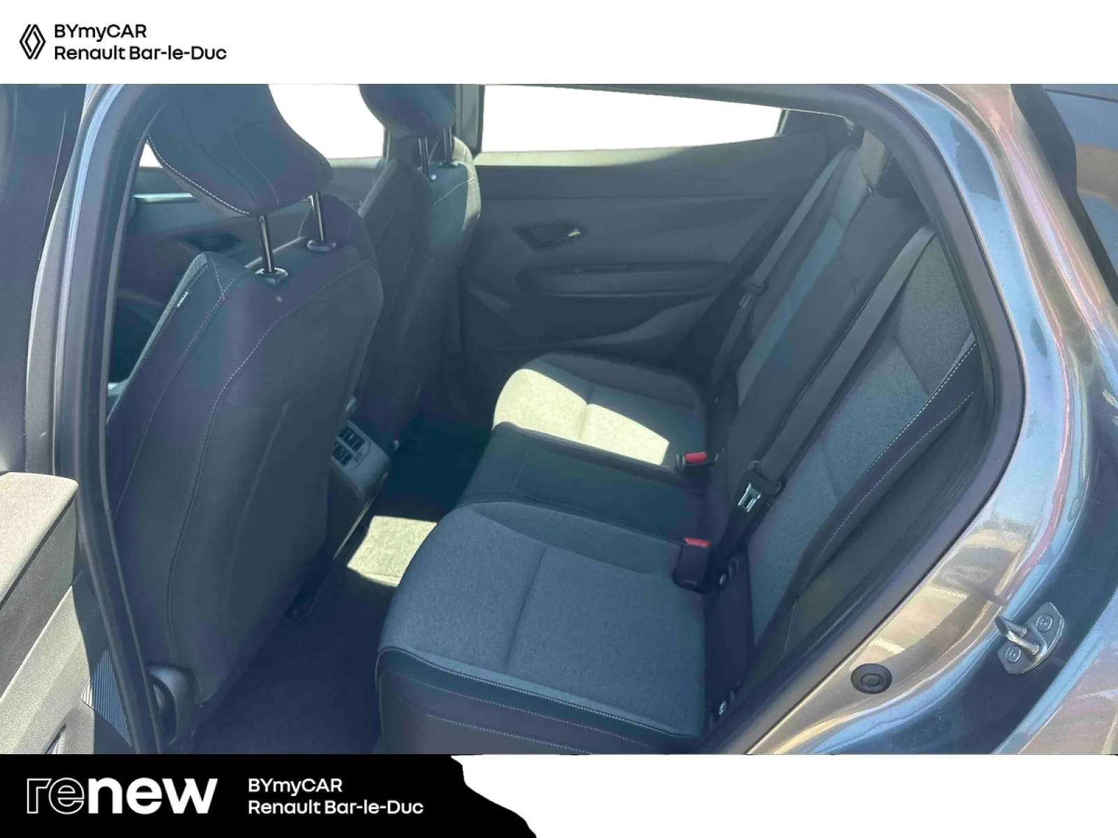 Acheter une renault Megane E-Tech EV60 220 ch super charge d’occasion avec 25799km disponible immédiatement - photo 12