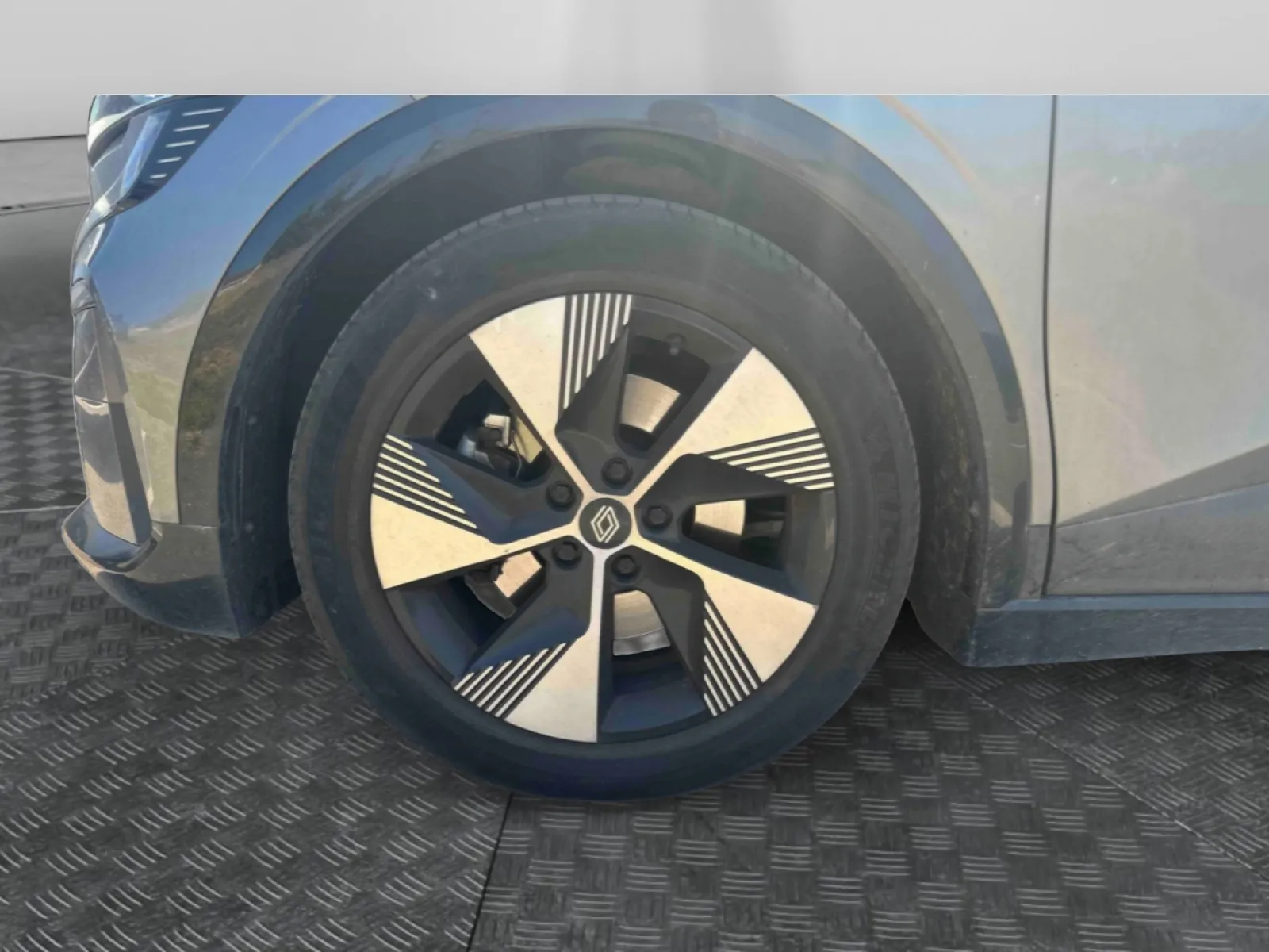 Acheter une renault Megane E-Tech EV60 220 ch super charge d’occasion avec 25799km disponible immédiatement - photo 14