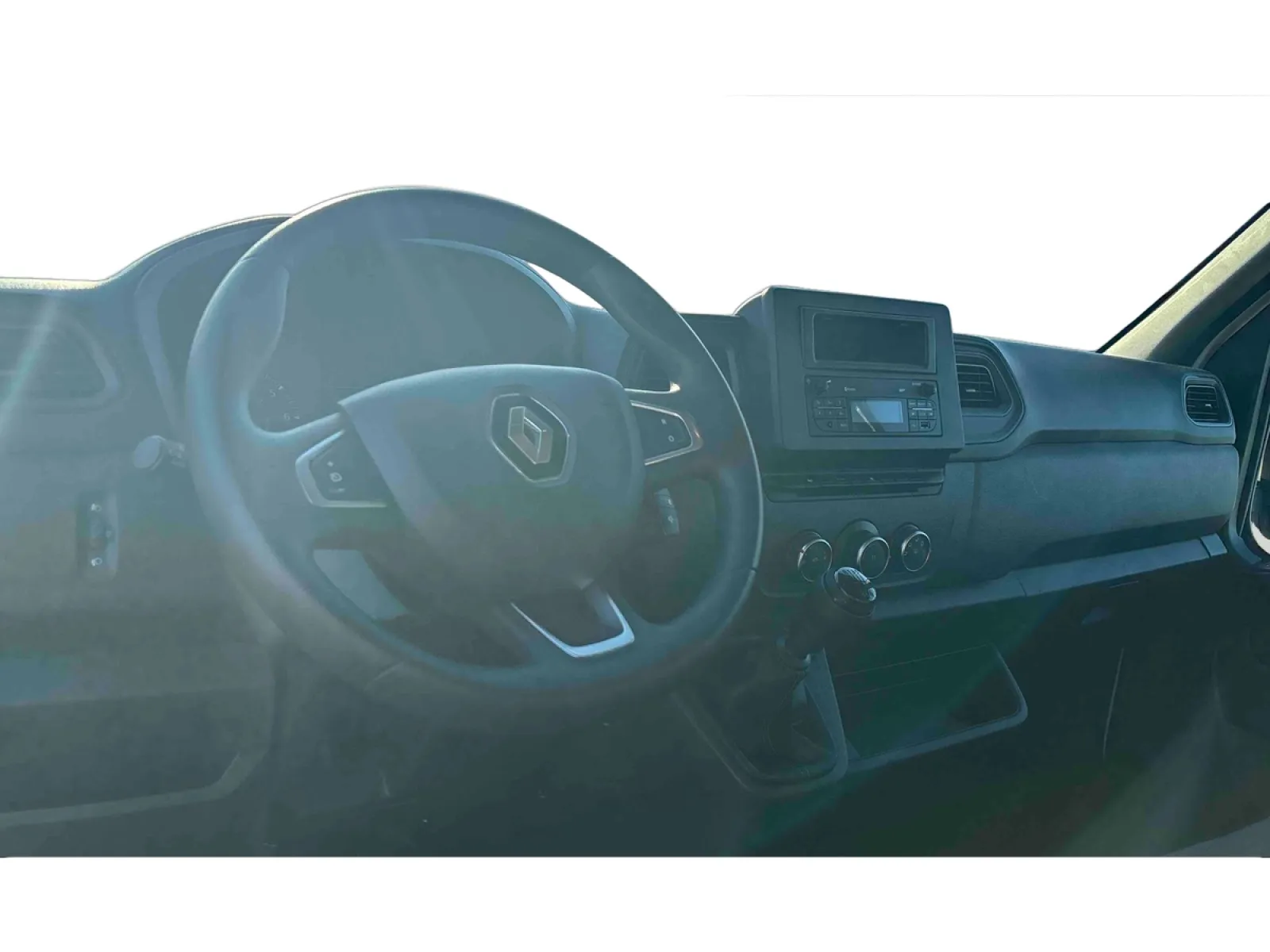 Acheter une renault MASTER FGN TRAC F3500 L3H3 BLUE DCI 135 d’occasion avec 46875km disponible immédiatement - photo 9