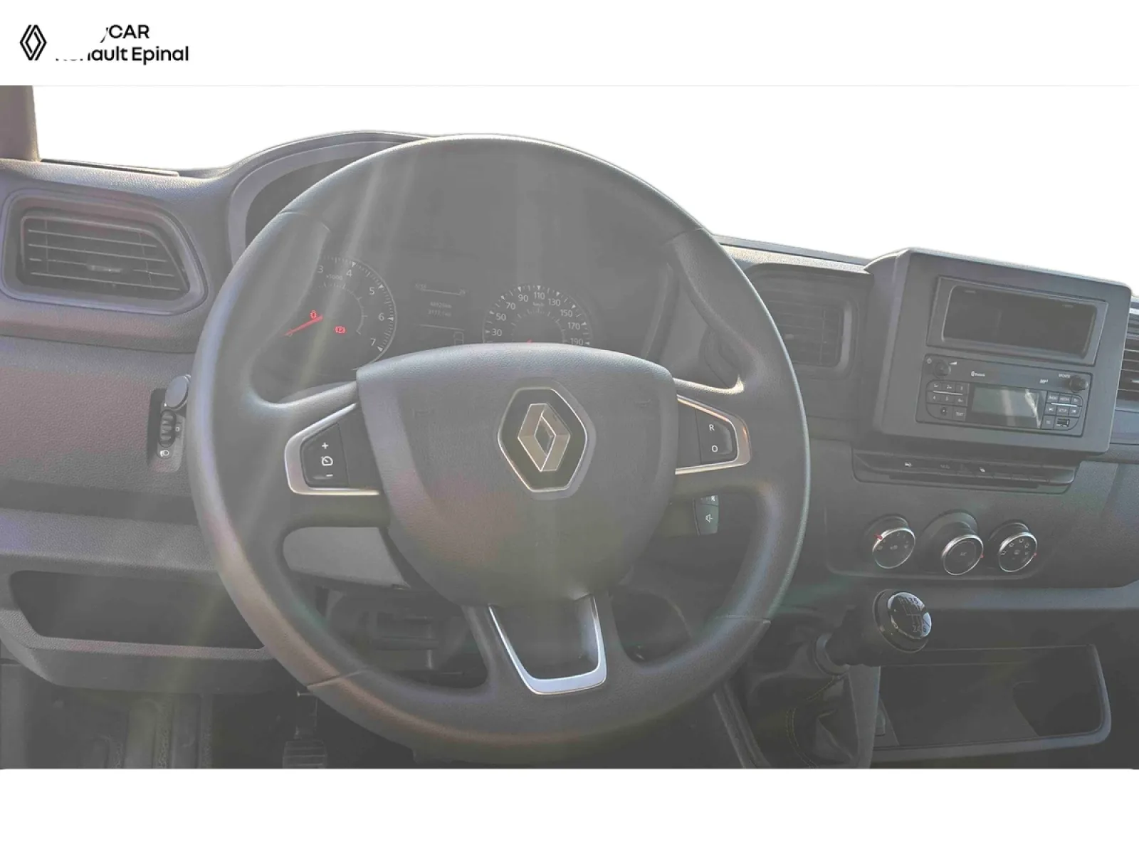Acheter une renault MASTER FGN TRAC F3500 L3H3 BLUE DCI 135 d’occasion avec 46875km disponible immédiatement - photo 10