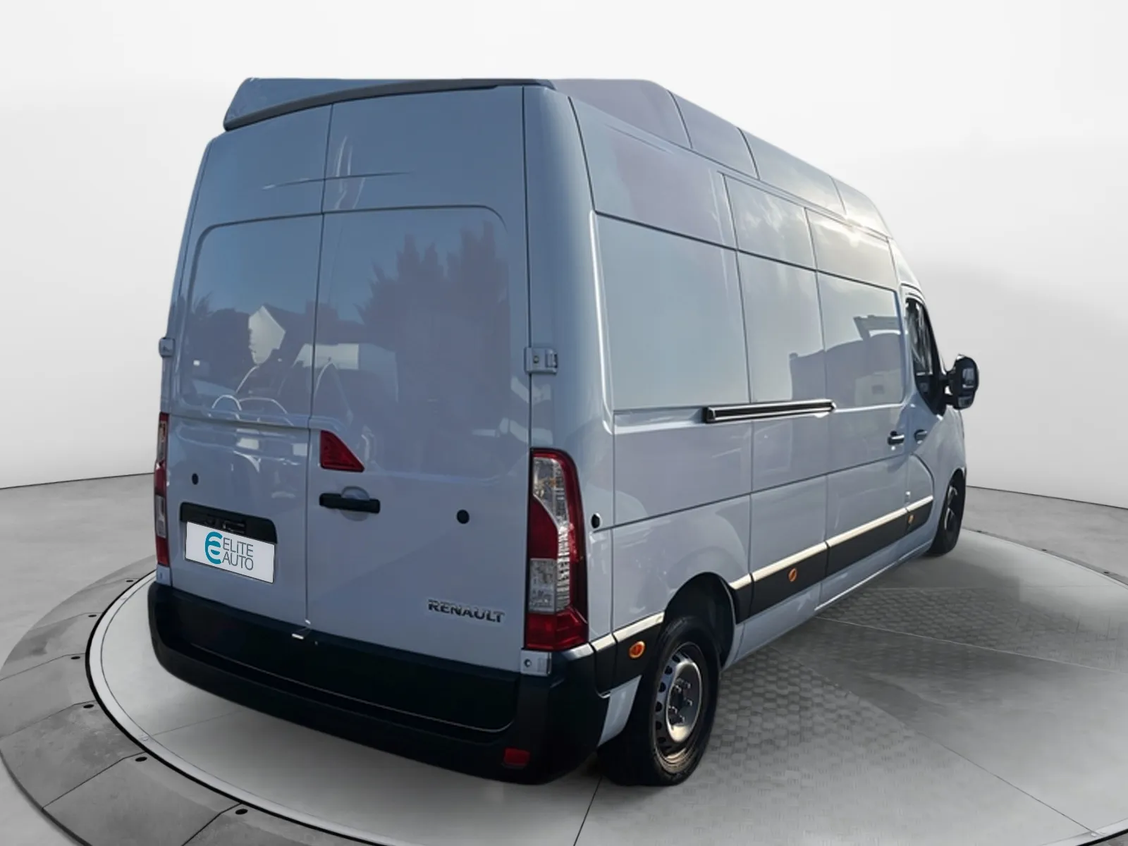 Acheter une renault MASTER FGN TRAC F3500 L3H3 BLUE DCI 135 d’occasion avec 46875km disponible immédiatement - photo 5