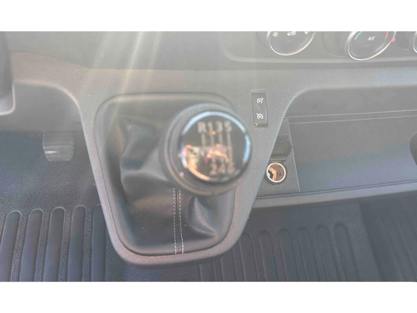 Acheter une renault MASTER FGN TRAC F3500 L3H3 BLUE DCI 135 d’occasion avec 46875km disponible immédiatement - photo 22