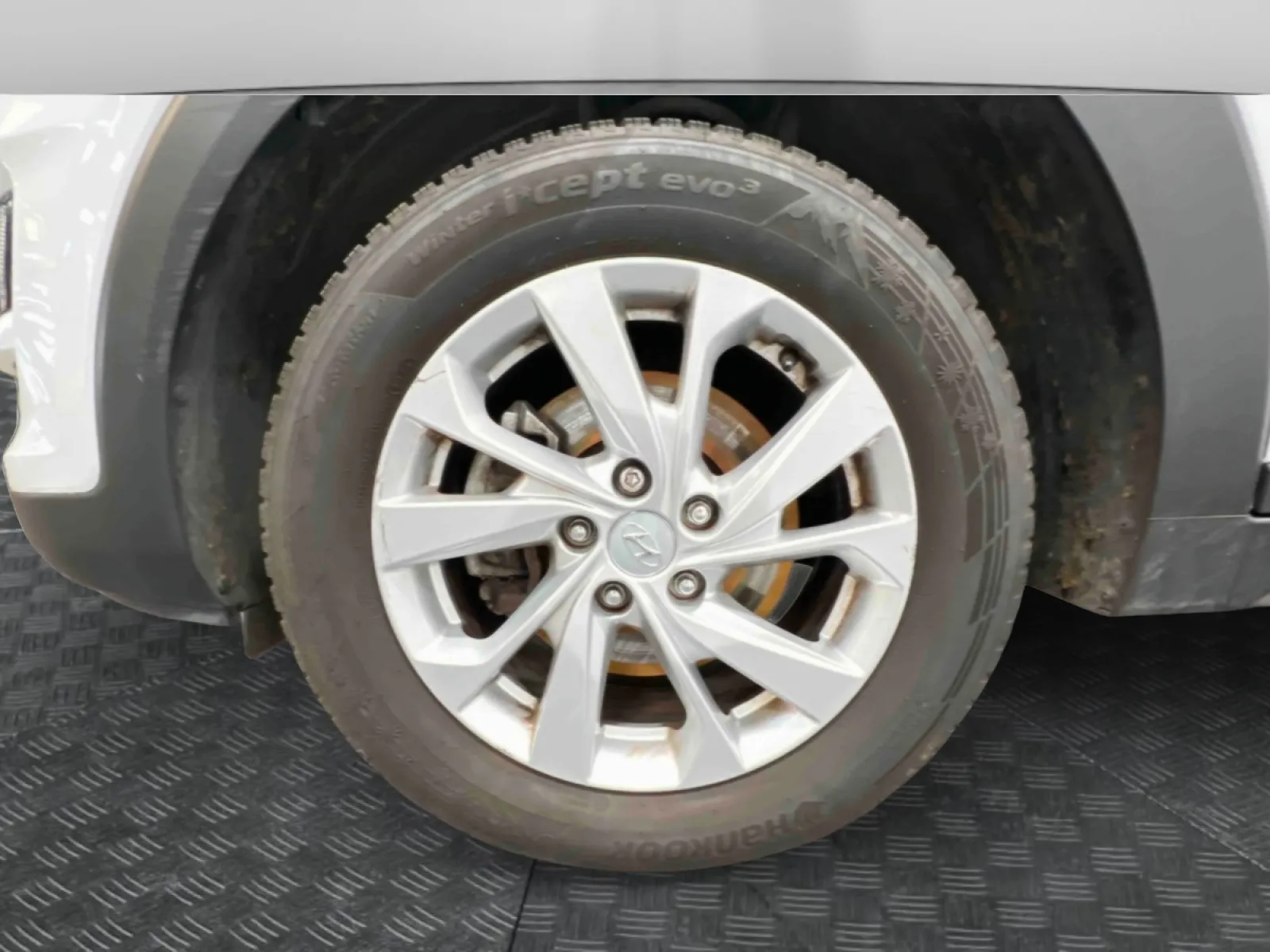 Acheter une hyundai Tucson 1.6 CRDi 115 d’occasion avec 64675km disponible immédiatement - photo 14