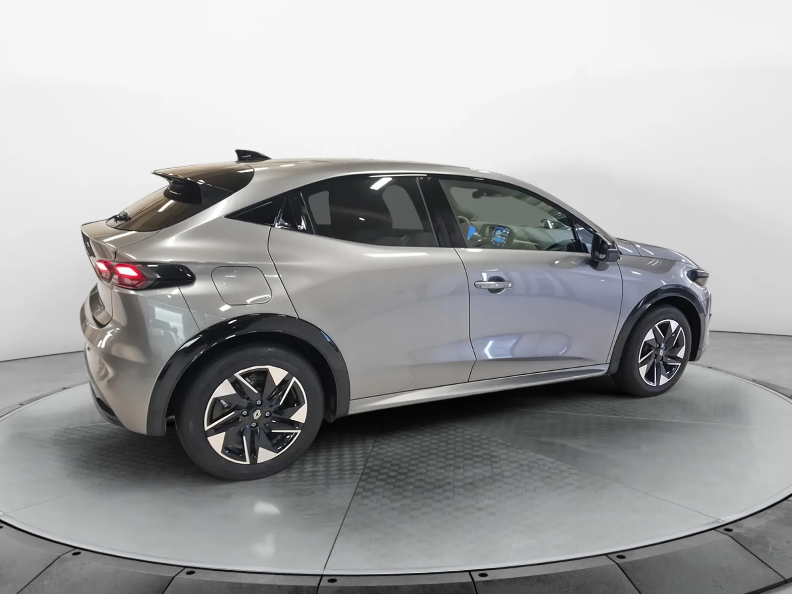 Acheter une renault Clio TCe 115 ch d’occasion avec 10km disponible immédiatement - photo 6
