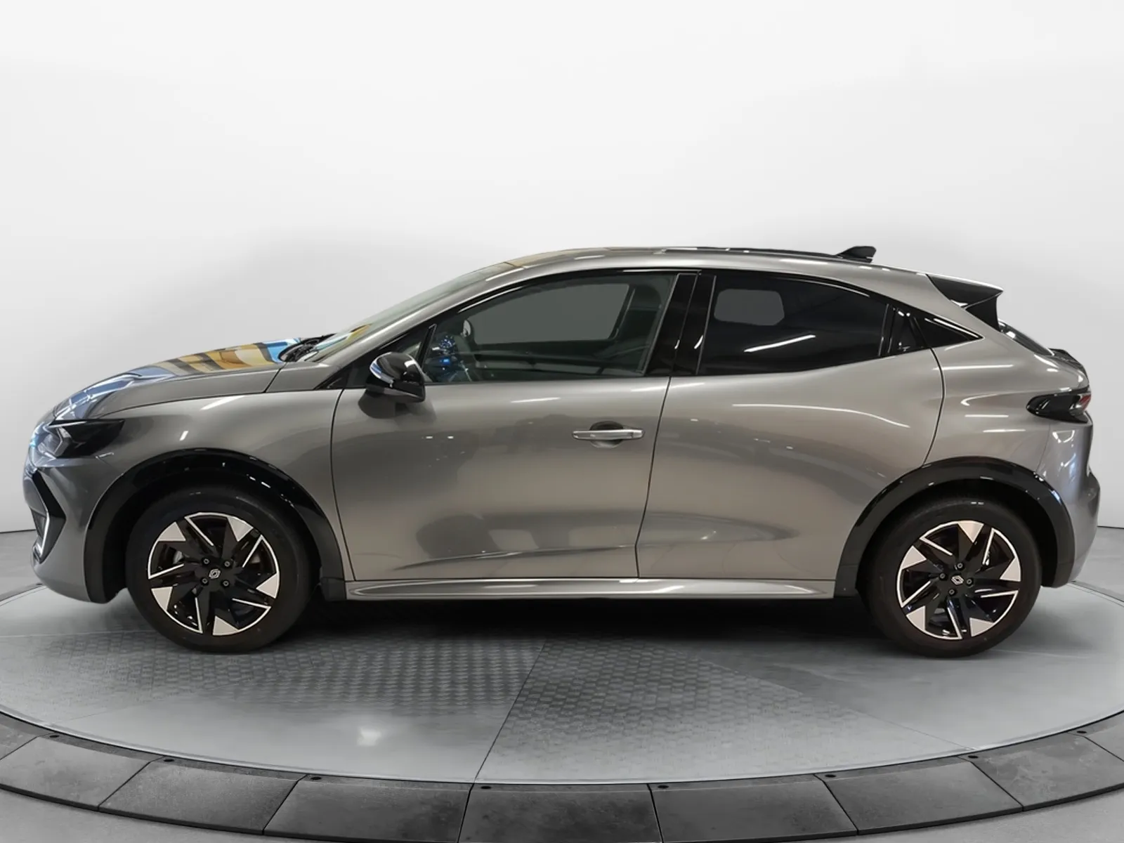 Acheter une renault Clio TCe 115 ch d’occasion avec 10km disponible immédiatement - photo 2