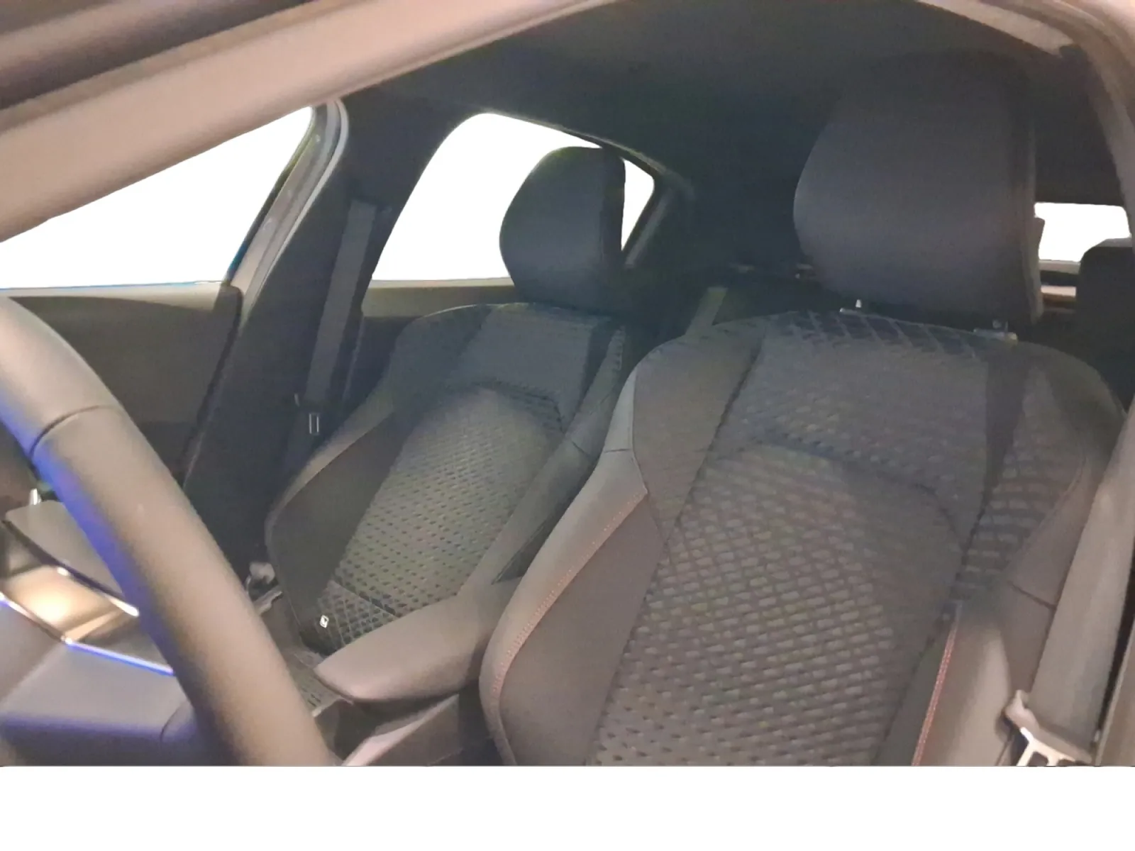 Acheter une renault Clio TCe 115 ch d’occasion avec 10km disponible immédiatement - photo 11
