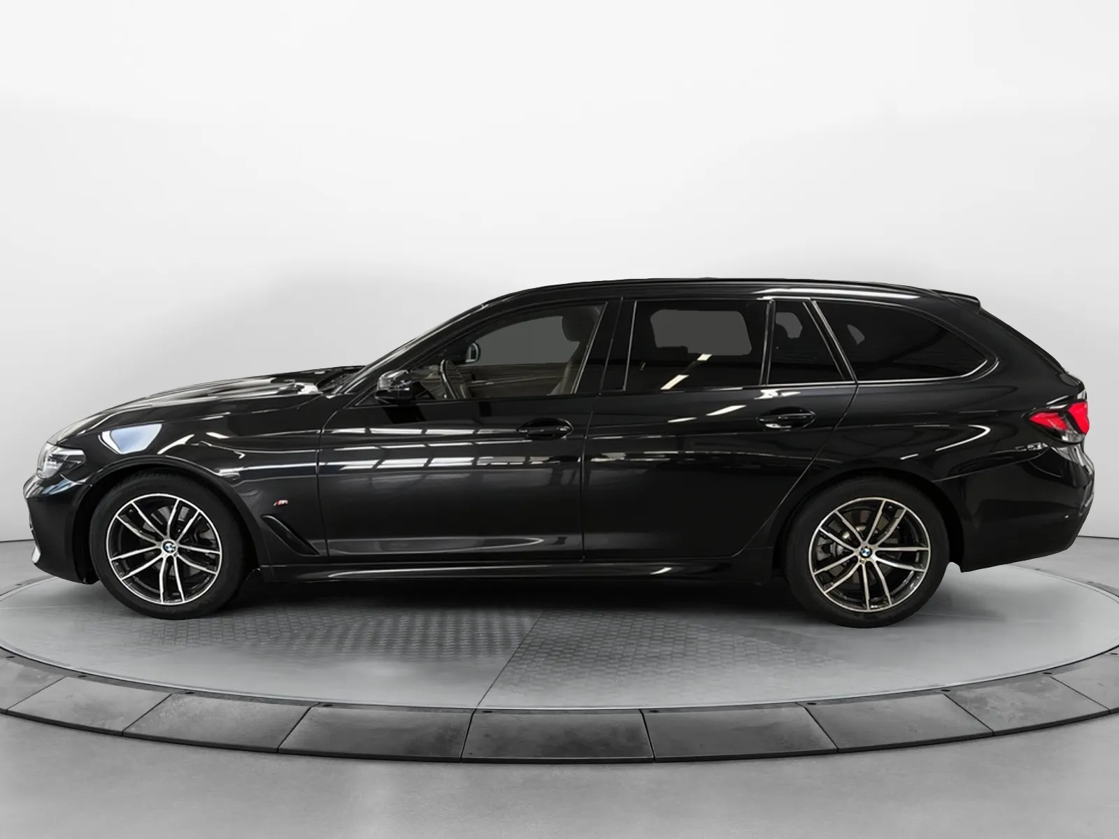 Acheter une bmw Touring 520d TwinPower Turbo xDrive 190 ch BVA8 d’occasion avec 91653km disponible immédiatement - photo 2