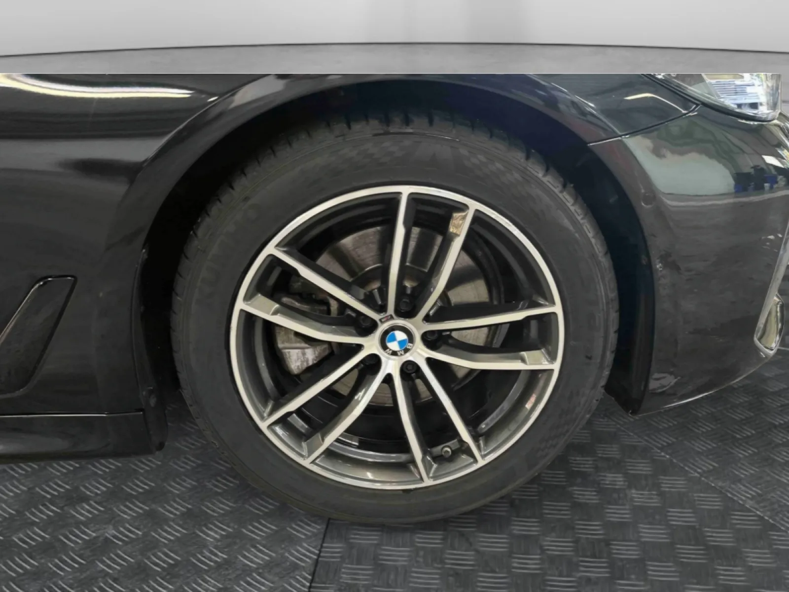 Acheter une bmw Touring 520d TwinPower Turbo xDrive 190 ch BVA8 d’occasion avec 91653km disponible immédiatement - photo 21