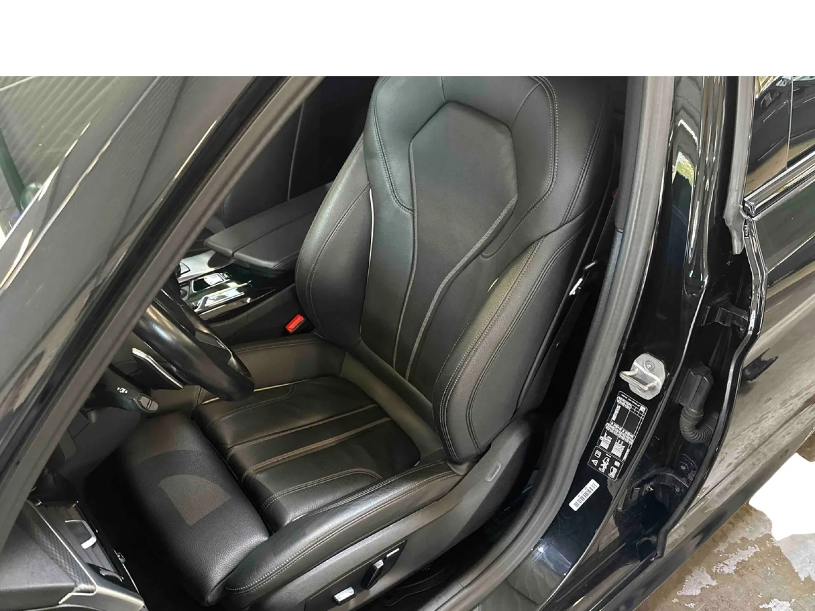 Acheter une bmw Touring 520d TwinPower Turbo xDrive 190 ch BVA8 d’occasion avec 91653km disponible immédiatement - photo 30