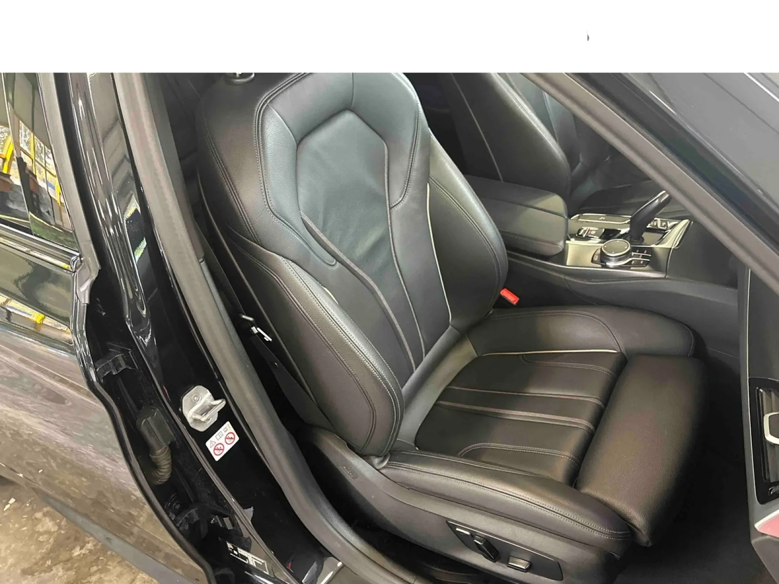 Acheter une bmw Touring 520d TwinPower Turbo xDrive 190 ch BVA8 d’occasion avec 91653km disponible immédiatement - photo 33
