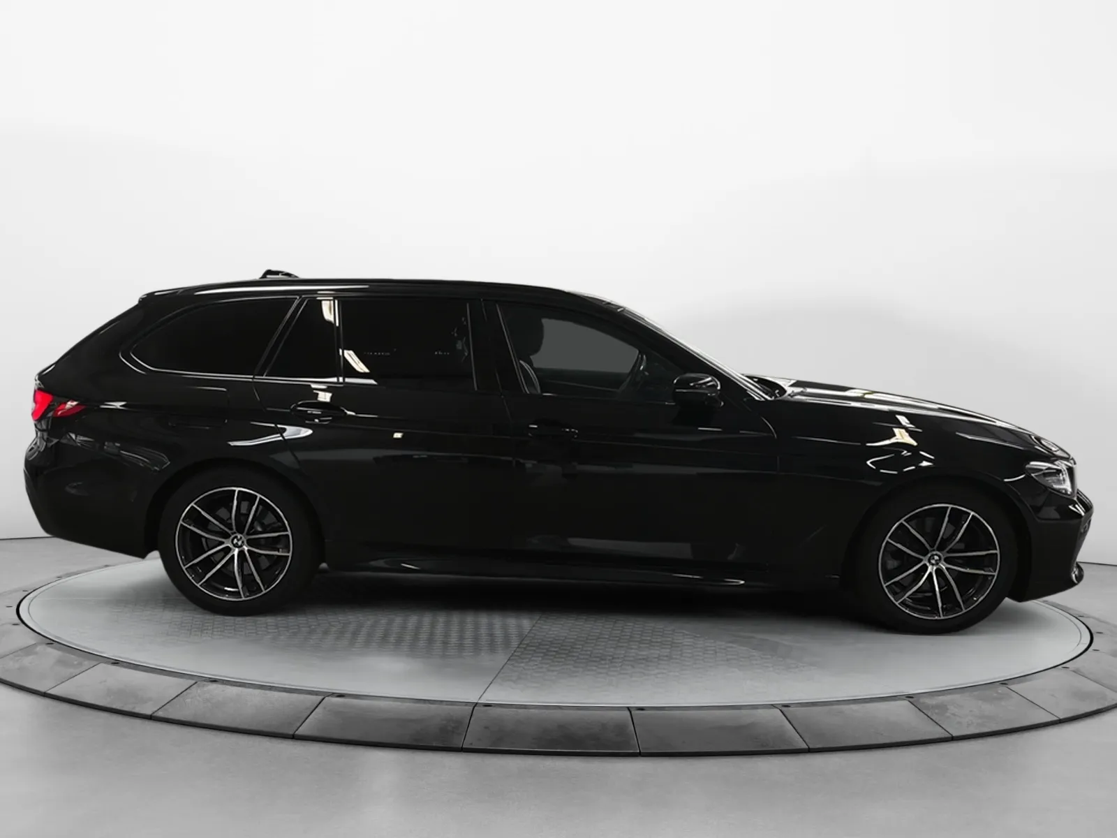 Acheter une bmw Touring 520d TwinPower Turbo xDrive 190 ch BVA8 d’occasion avec 91653km disponible immédiatement - photo 6