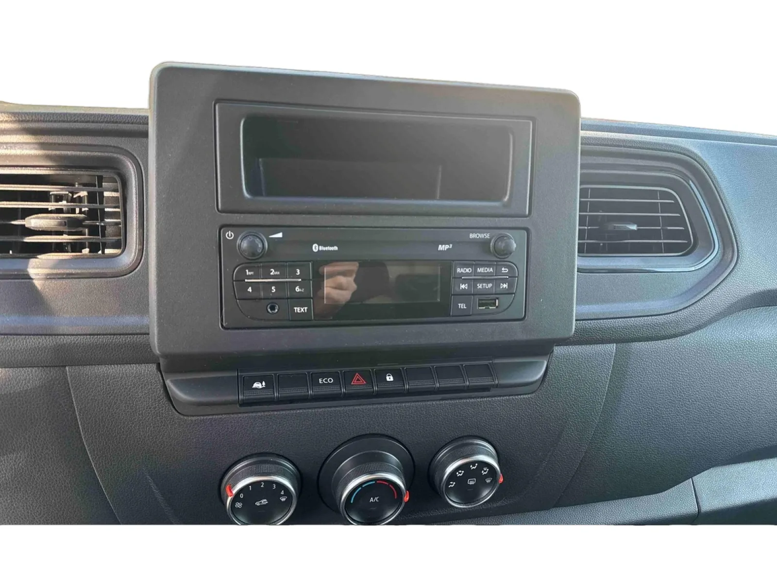 Acheter une renault MASTER FGN TRAC F3500 L2H2 BLUE DCI 135 d’occasion avec 18946km disponible immédiatement - photo 16