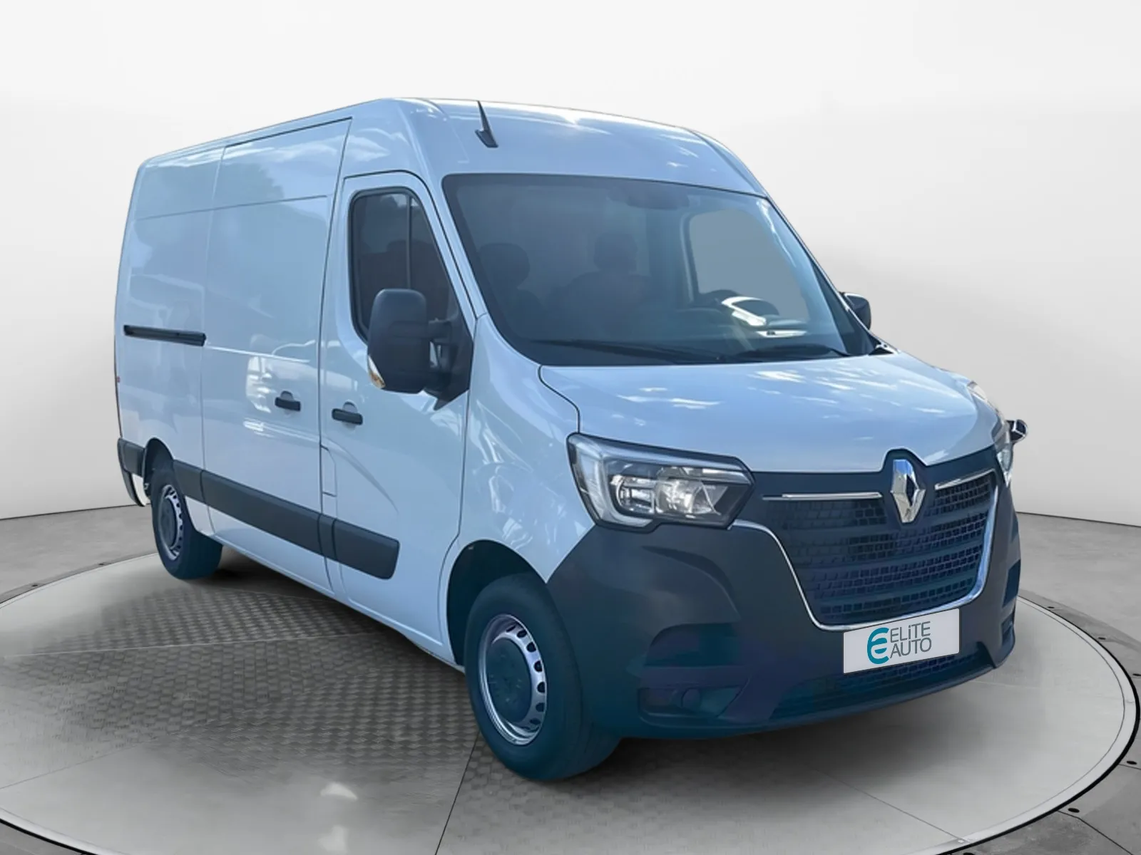 Acheter une renault MASTER FGN TRAC F3500 L2H2 BLUE DCI 135 d’occasion avec 18946km disponible immédiatement - photo 7