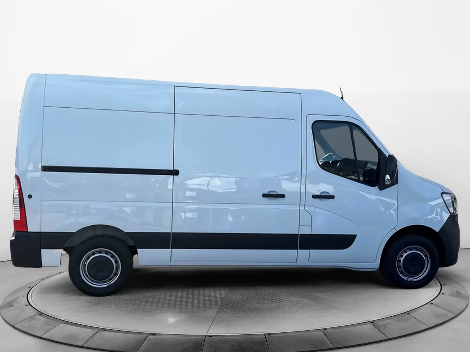 Acheter une renault MASTER FGN TRAC F3500 L2H2 BLUE DCI 135 d’occasion avec 18946km disponible immédiatement - photo 6